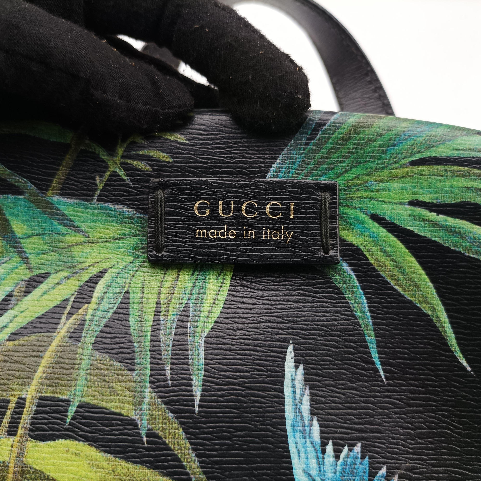 Secondhand Gucci Tropical Print Black x Multicolour Leather 406370 backpack/rucksack | stylenewstar