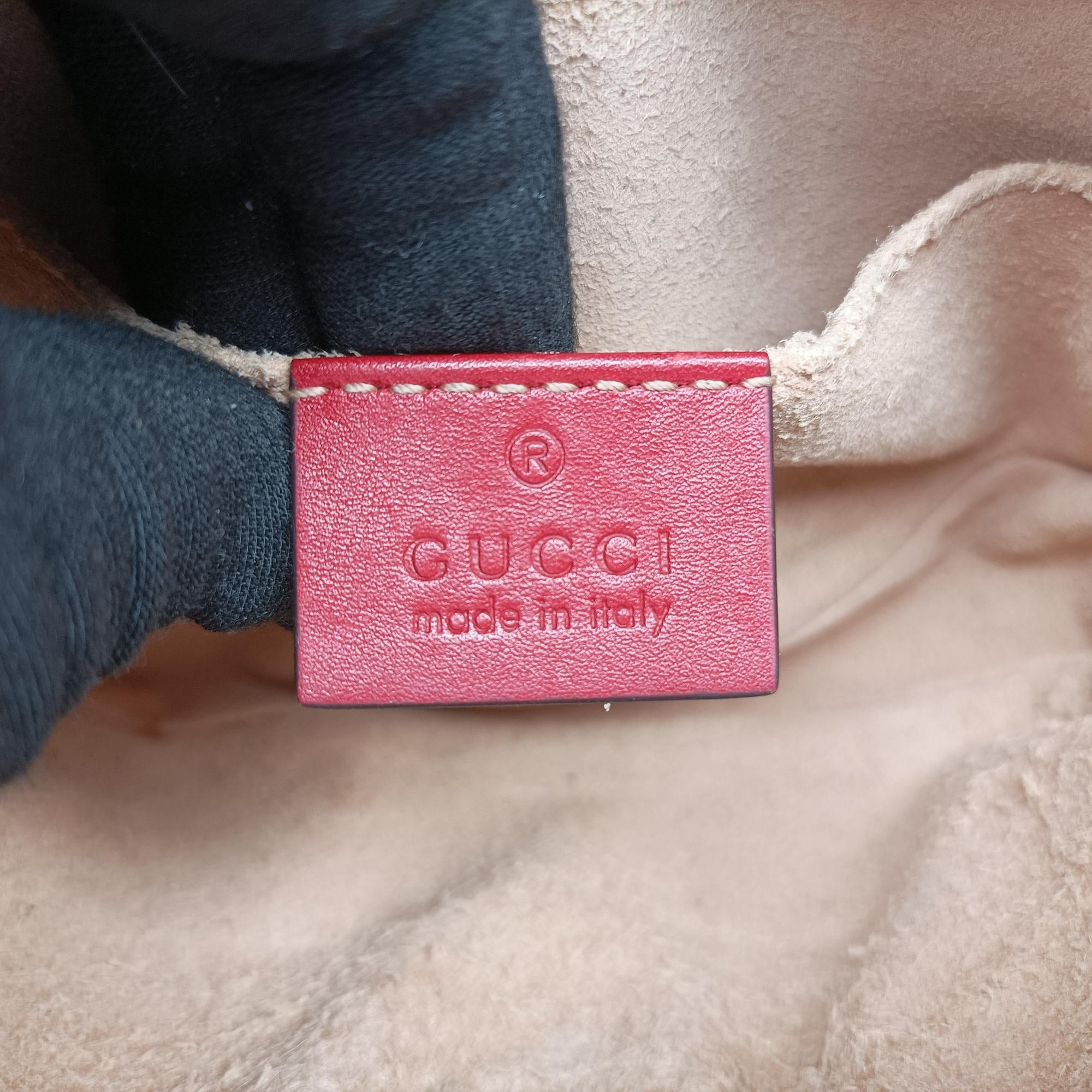 Pre-owned Gucci GG Marmont Red Leather 476434 bum bag/waist bag | stylenewstar