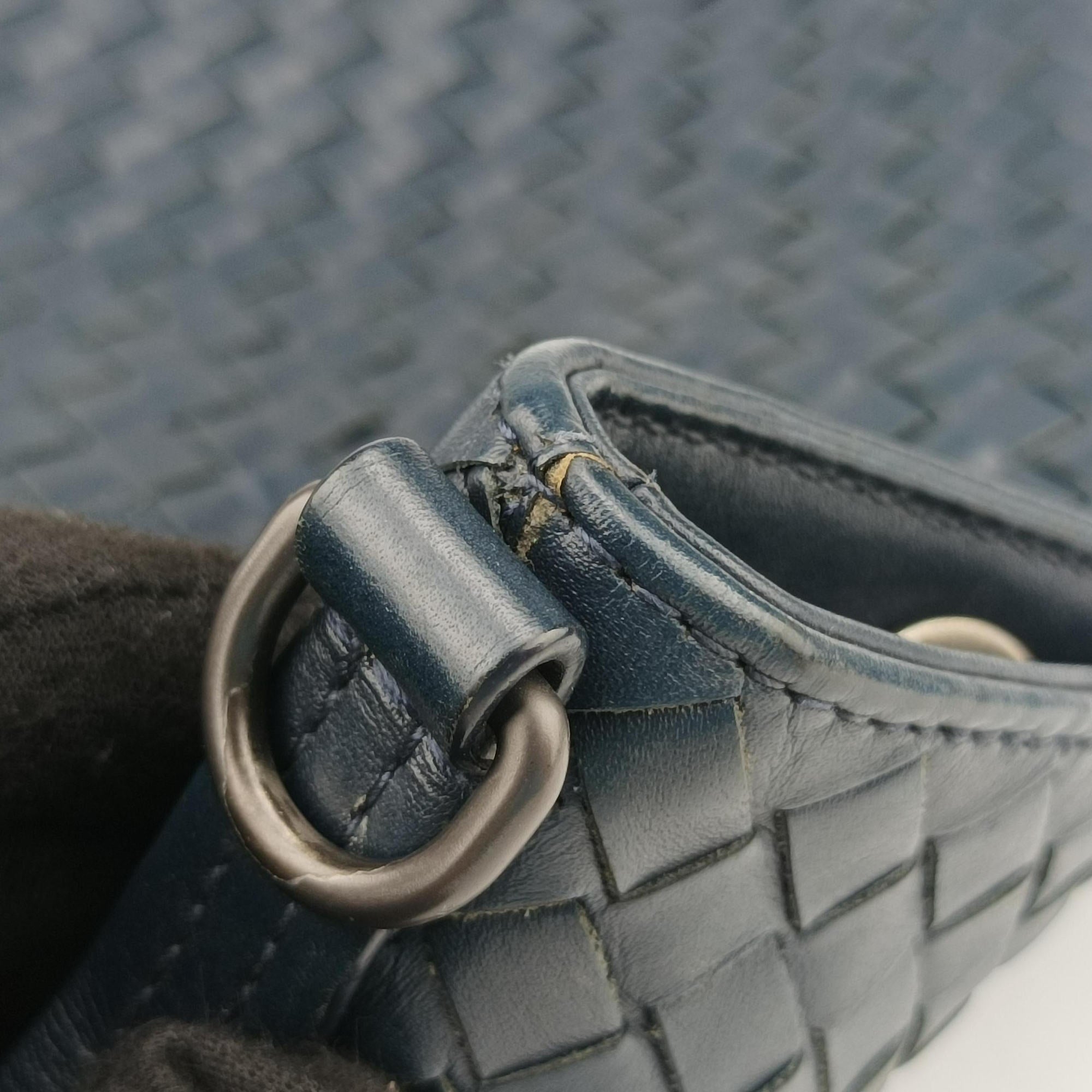 Vintage Bottega Veneta Intrecciato Navy lambskin  shoulderbag | stylenewstar