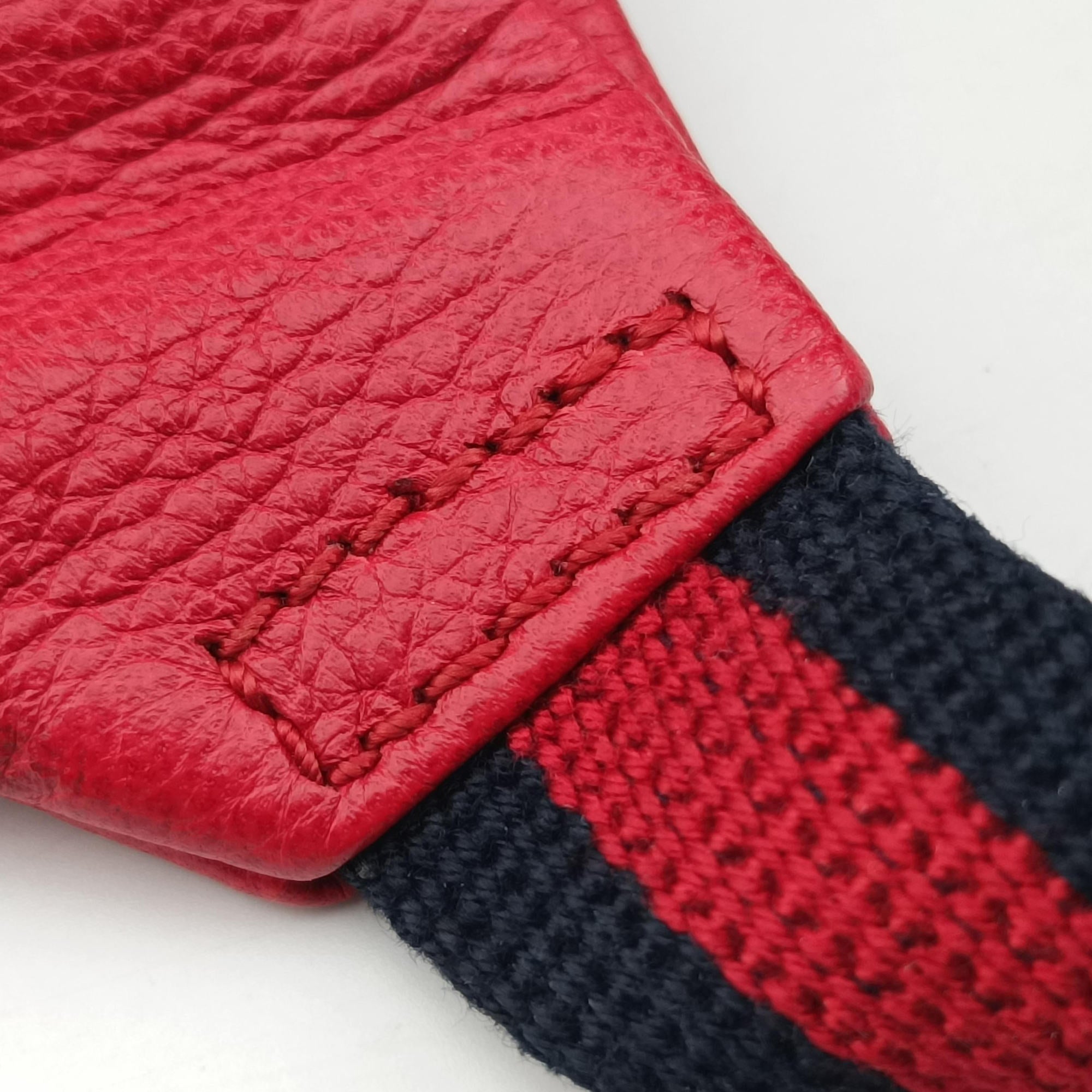 Pre-owned Gucci Print Red Leather 527792 bum bag/waist bag | stylenewstar