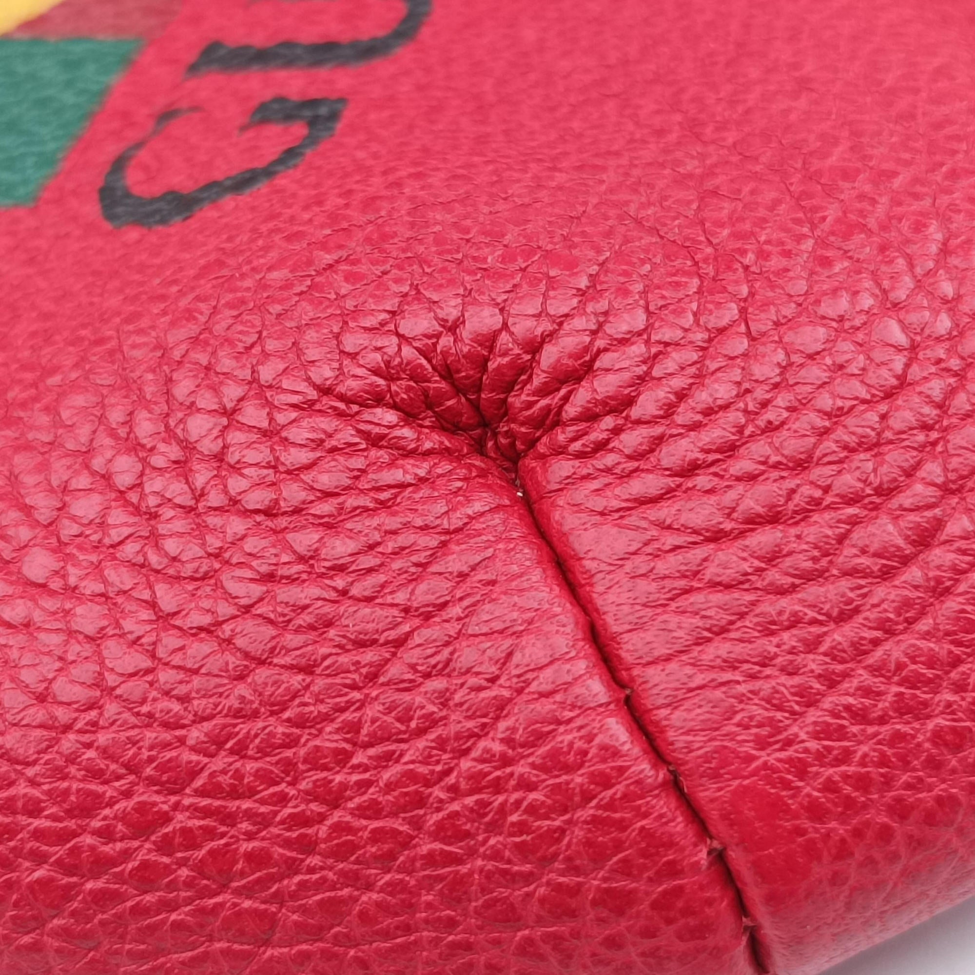 Pre-owned Gucci Print Red Leather 527792 bum bag/waist bag | stylenewstar