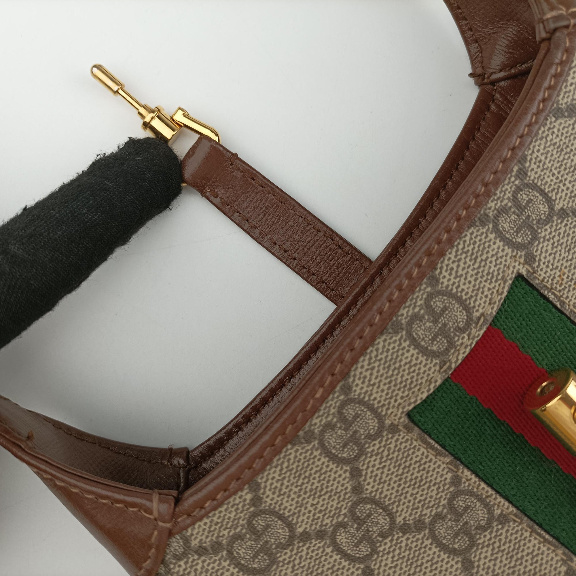 Pre-owned Gucci Jackie 1961 GG Supreme Brown PVC coated canvas 637092 shoulderbag | stylenewstar