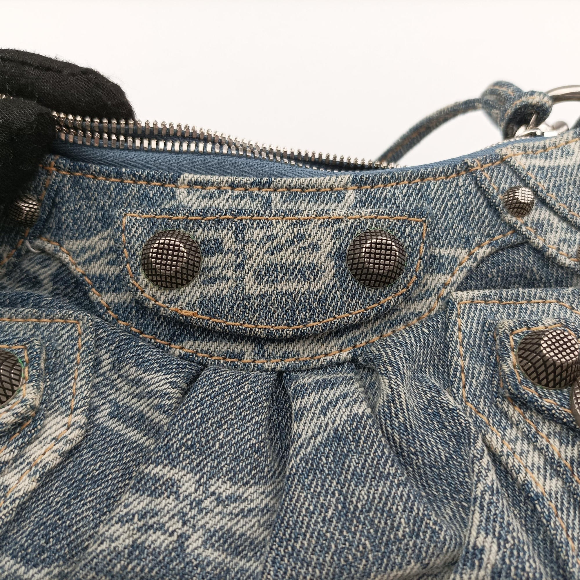 Pre-owned Balenciaga Le Cagole mini Blue denim  shoulderbag | stylenewstar