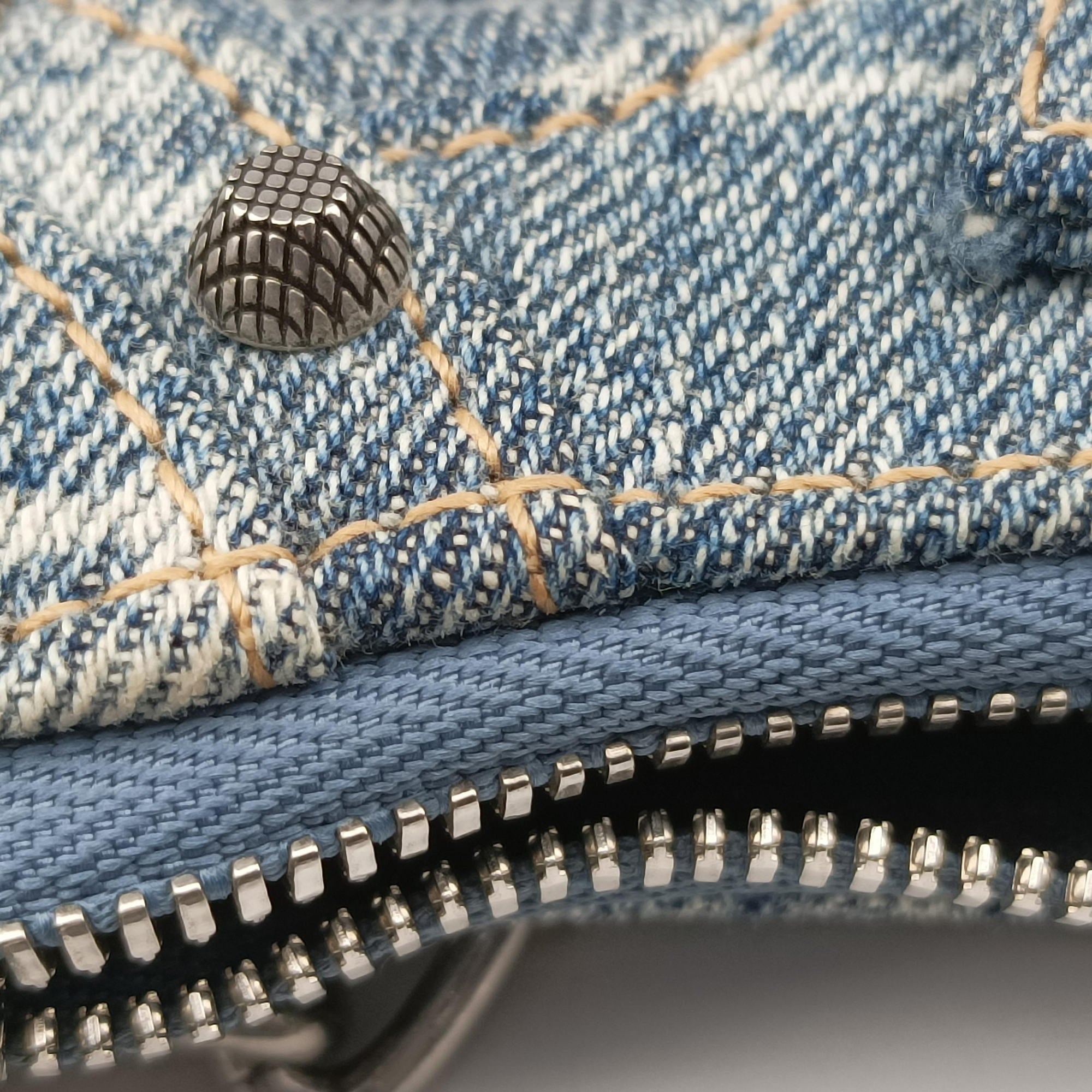 Pre-owned Balenciaga Le Cagole mini Blue denim  shoulderbag | stylenewstar