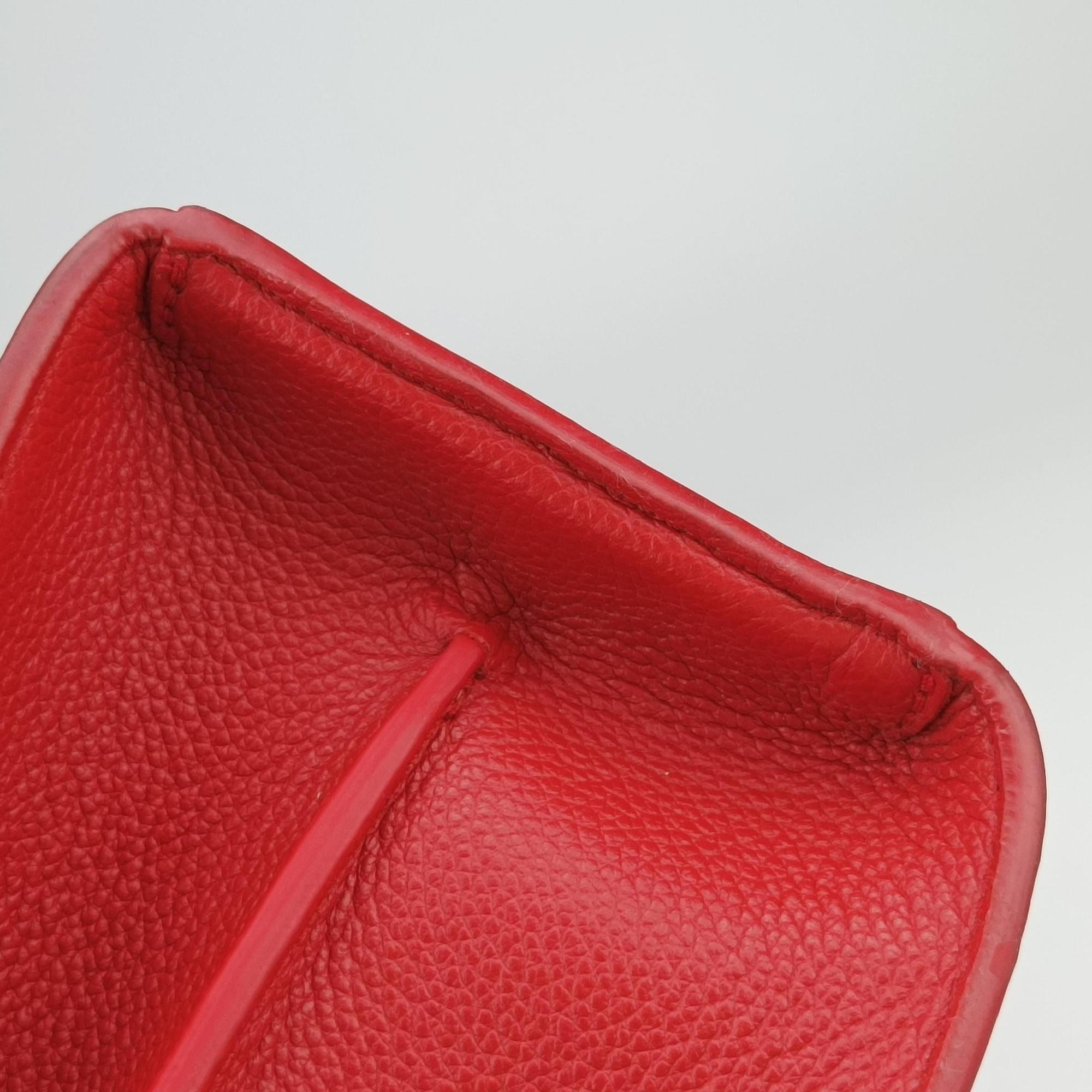 Pre-owned Burberry Title Red Leather  handbag | stylenewstar