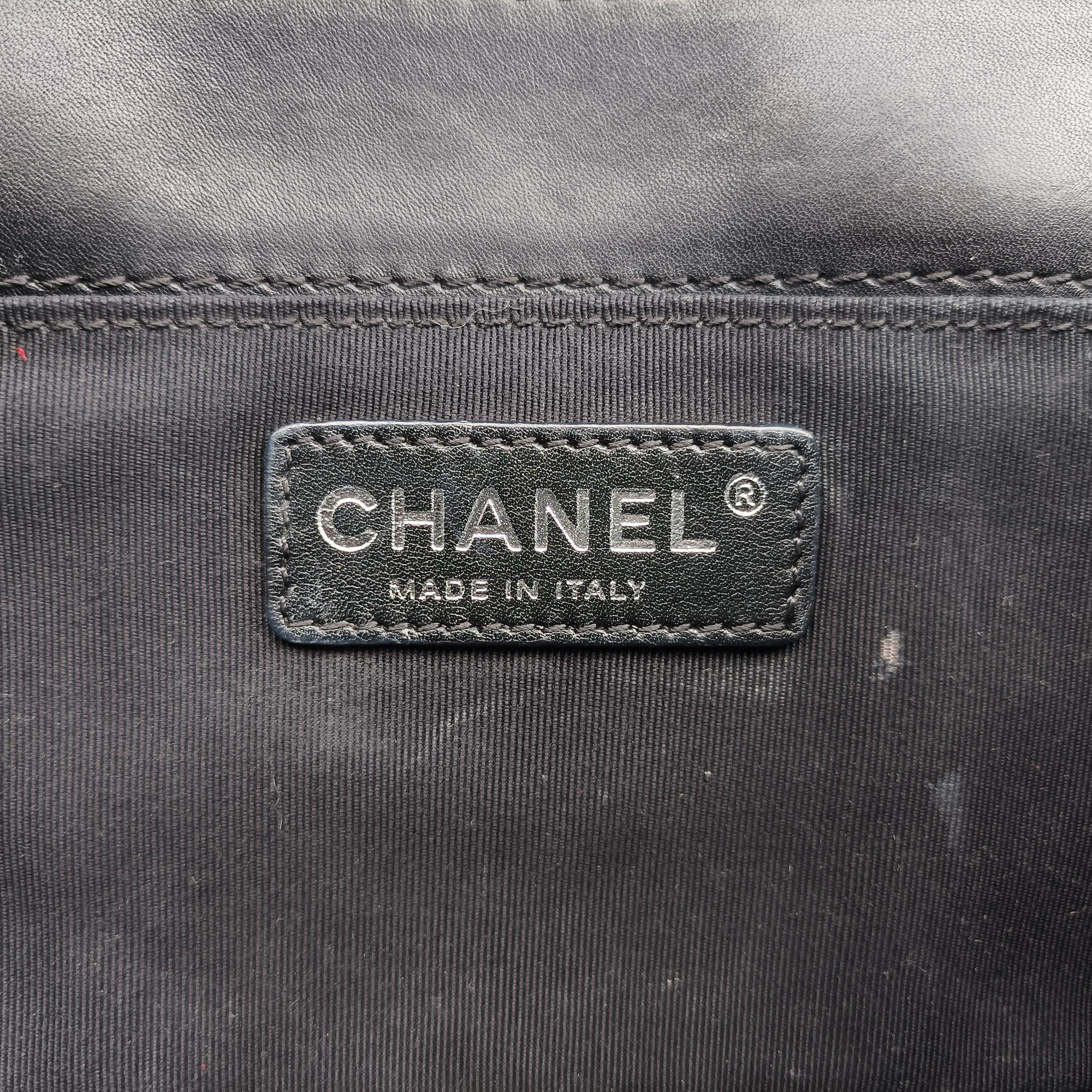 Pre-owned Chanel BOY CHANEL Black Patent leather A67946 shoulderbag | stylenewstar