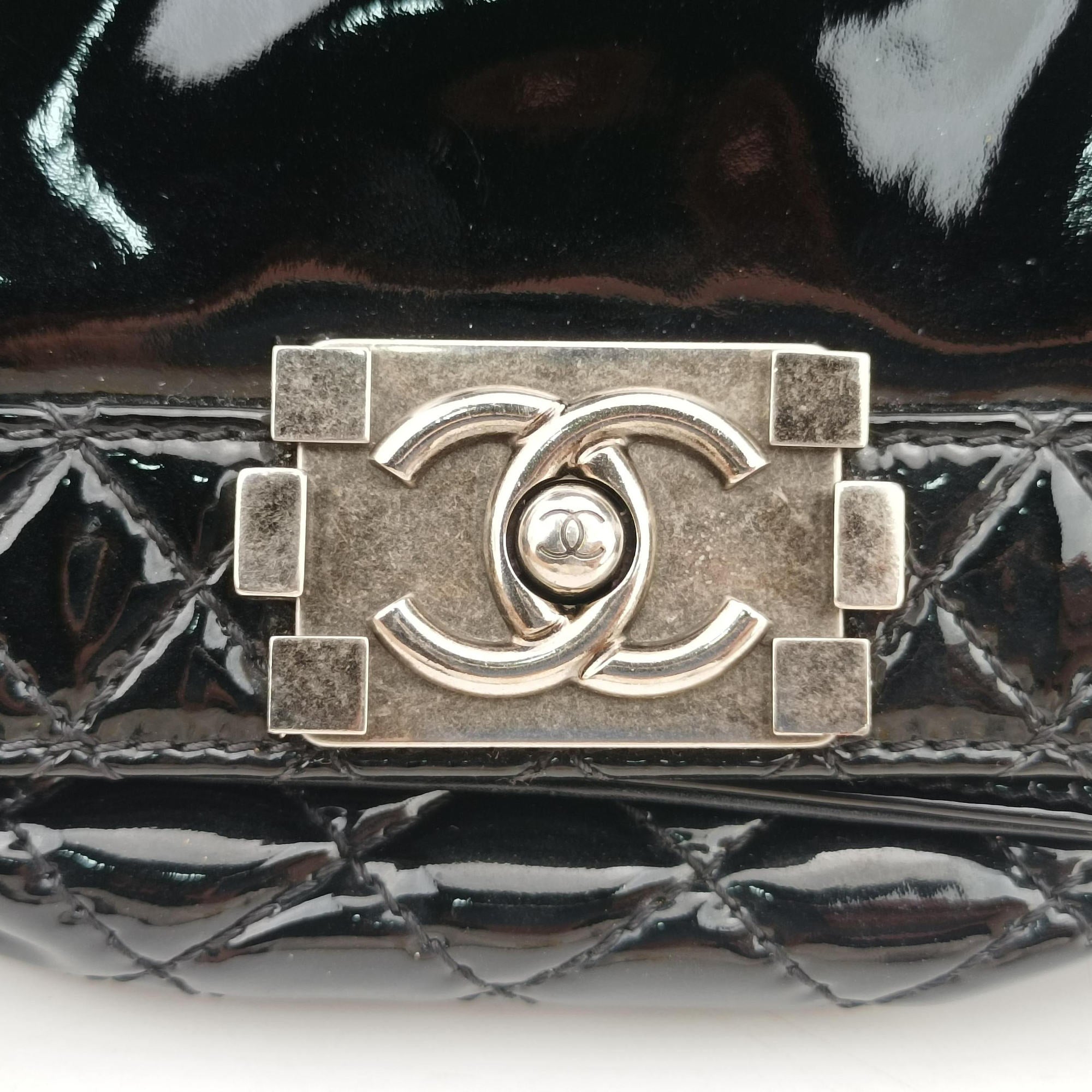 Pre-owned Chanel BOY CHANEL Black Patent leather A67946 shoulderbag | stylenewstar