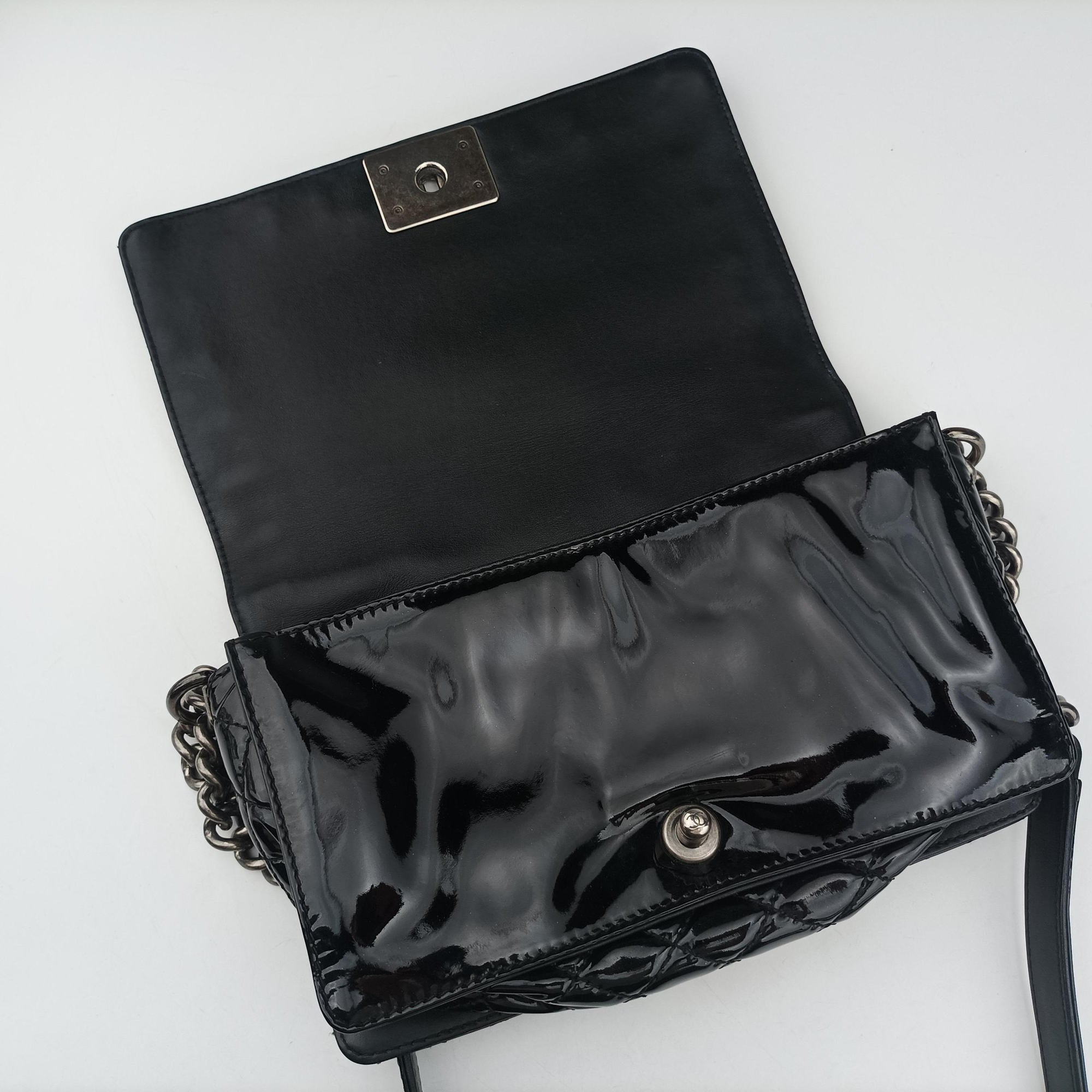 Pre-owned Chanel BOY CHANEL Black Patent leather A67946 shoulderbag | stylenewstar