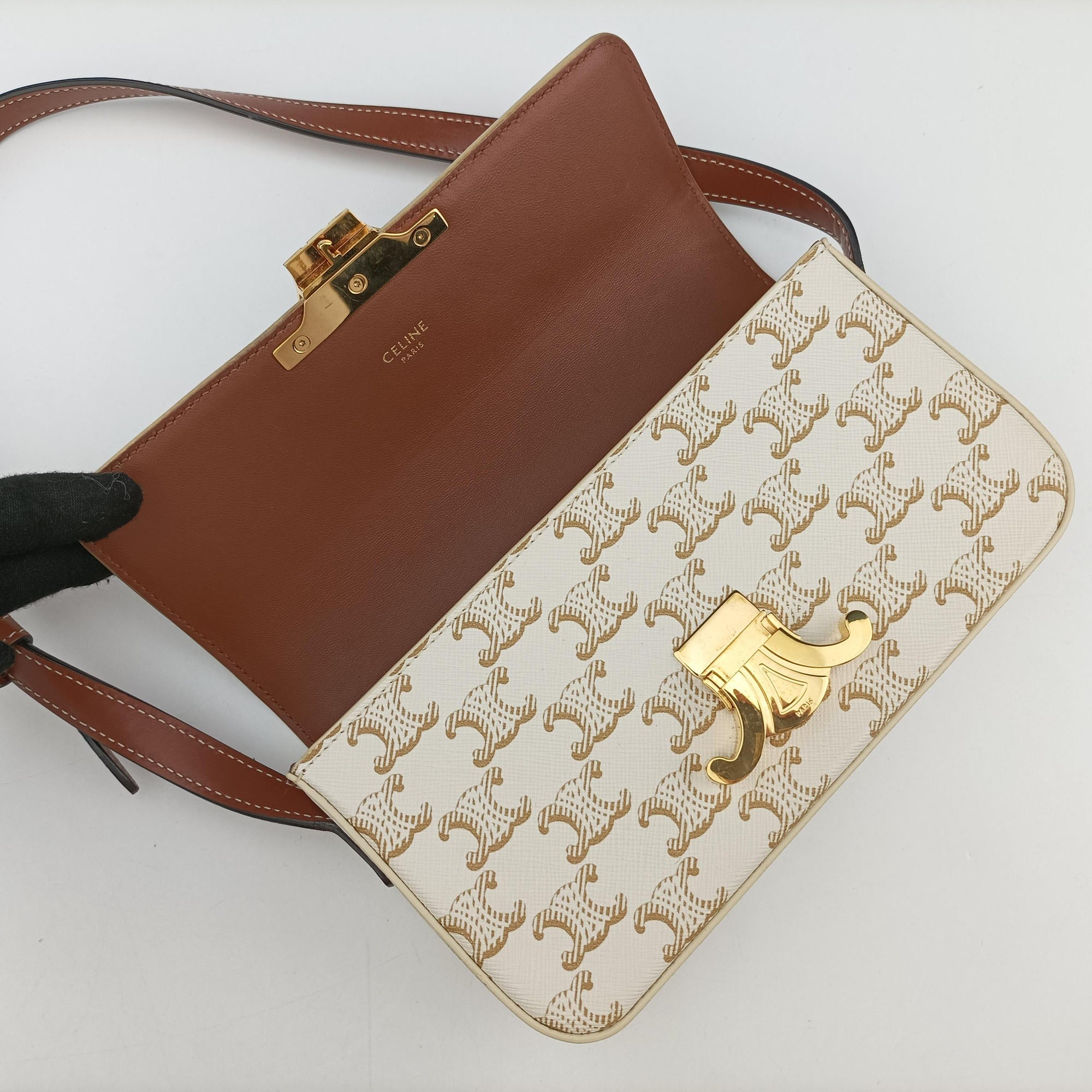 Pre-owned Celine Teen Triomphe White PVC coated canvas  shoulderbag | stylenewstar