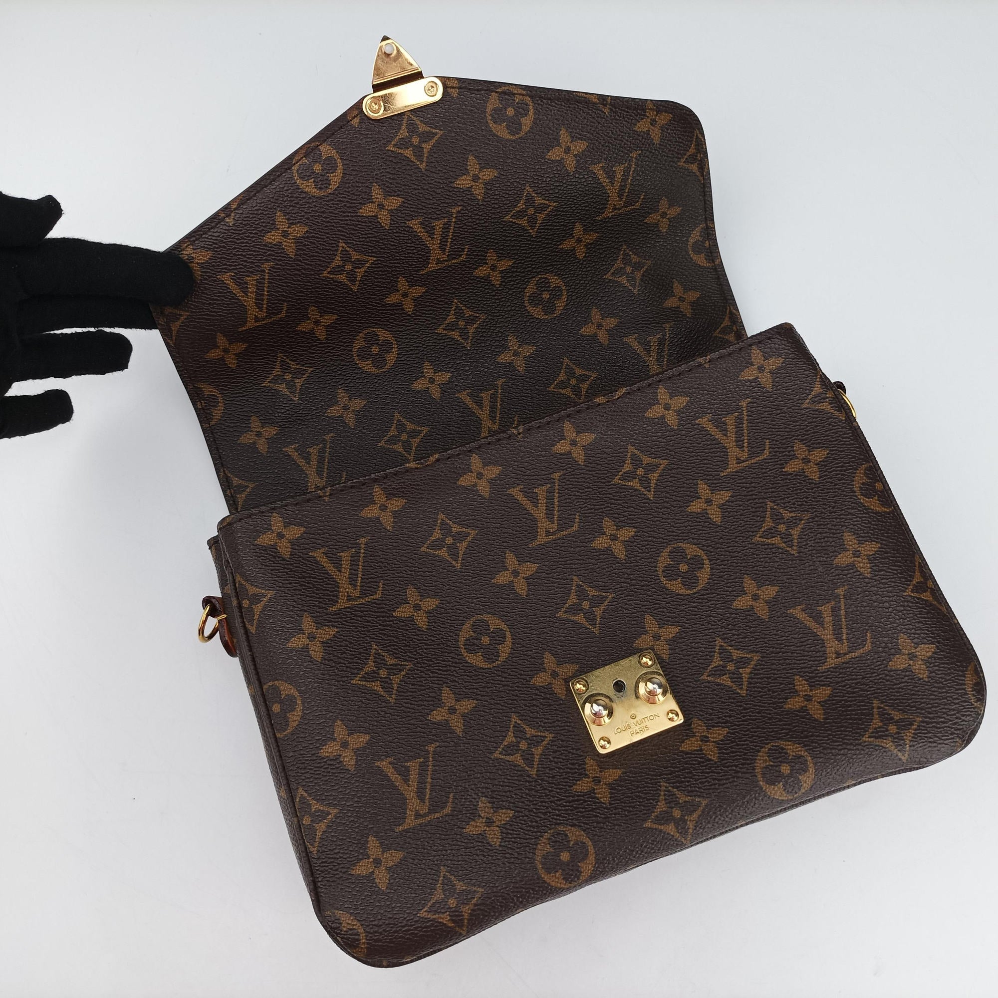 Pre-owned Louis Vuitton Pochette Metis MM Brown Monogram Canvas M44875 shoulderbag | stylenewstar