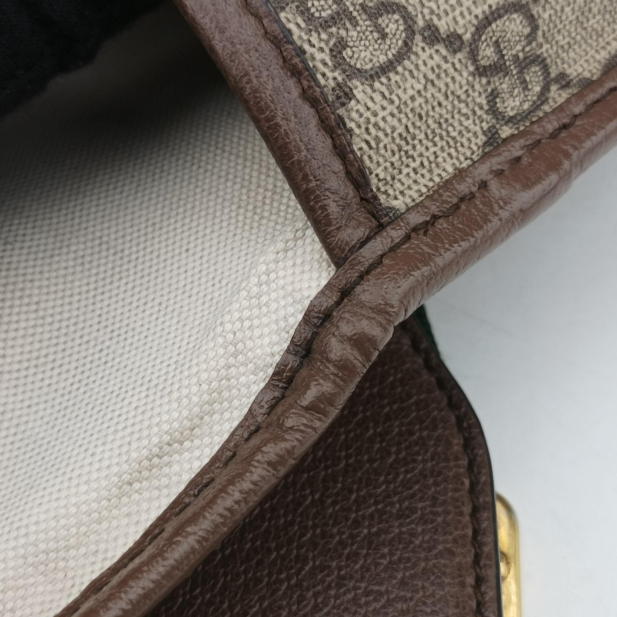 Pre-owned Gucci Neo Vintage GG Medium Messenger Beige×red×green PVC coated canvas×Leather 598604 shoulderbag | stylenewstar