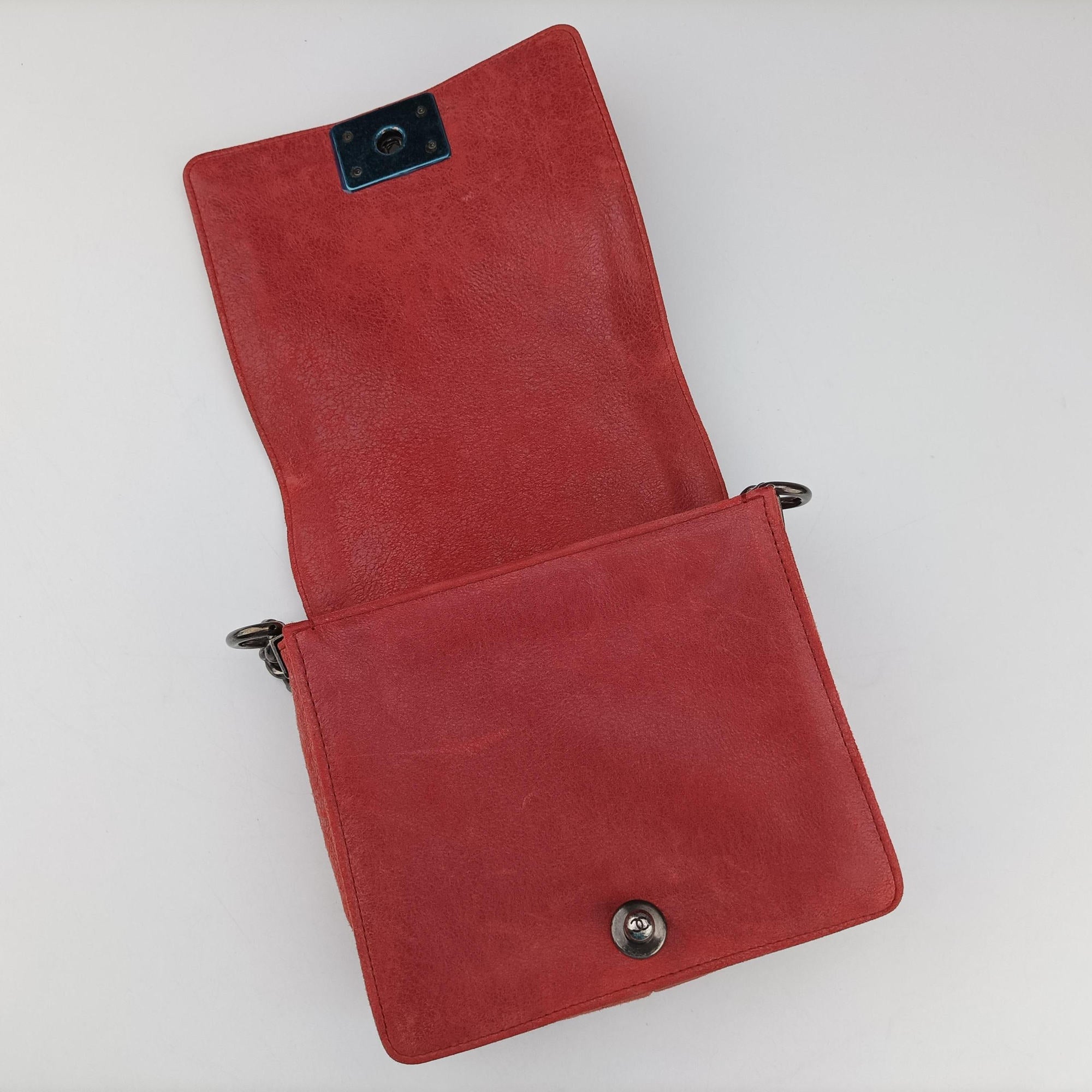 Pre-owned Chanel BOY CHANEL Red Leather A67952 shoulderbag | stylenewstar