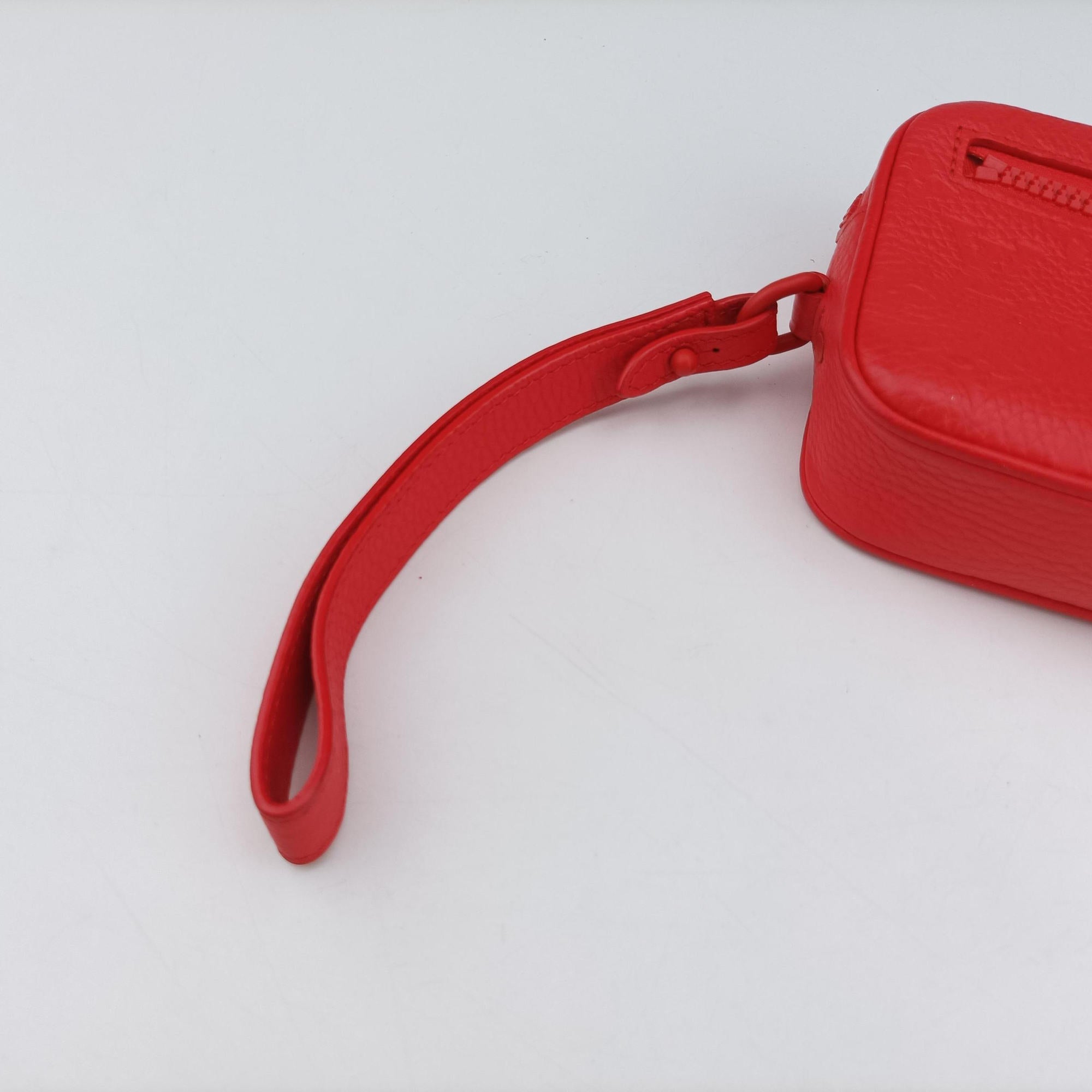 Vintage Louis Vuitton Pochette Volga Red Monogram Empreinte M53555 clutchbag | stylenewstar