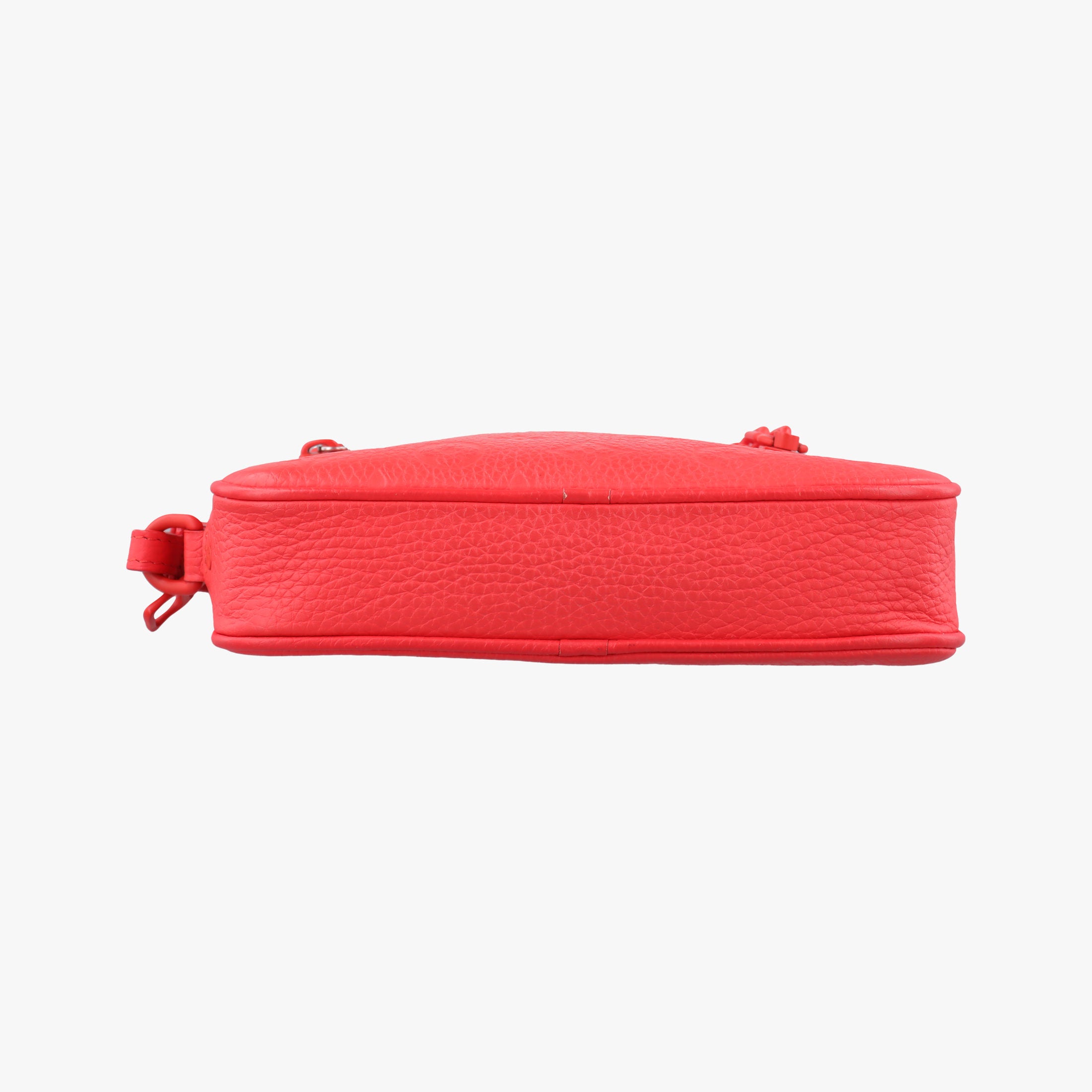 Vintage Louis Vuitton Pochette Volga Red Monogram Empreinte M53555 clutchbag | stylenewstar