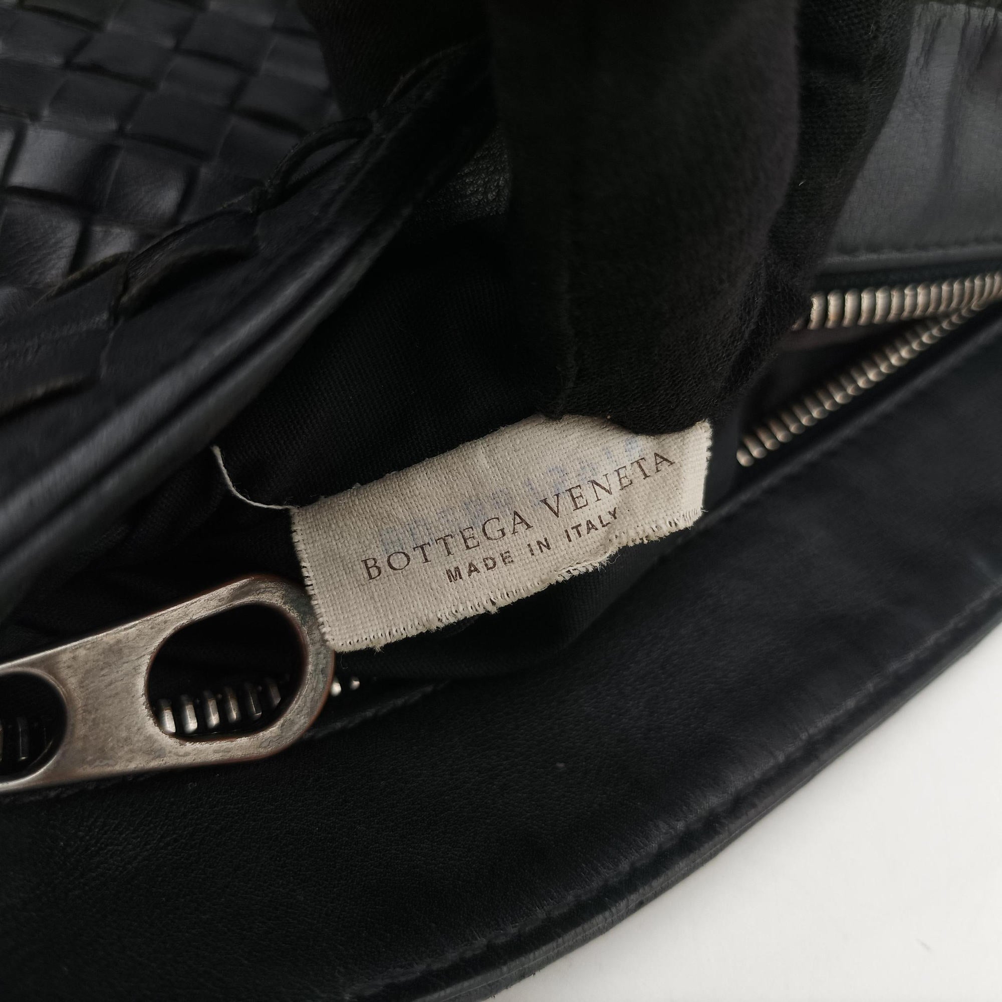 Pre-owned Bottega Veneta Intrecciato Black lambskin  shoulderbag | stylenewstar