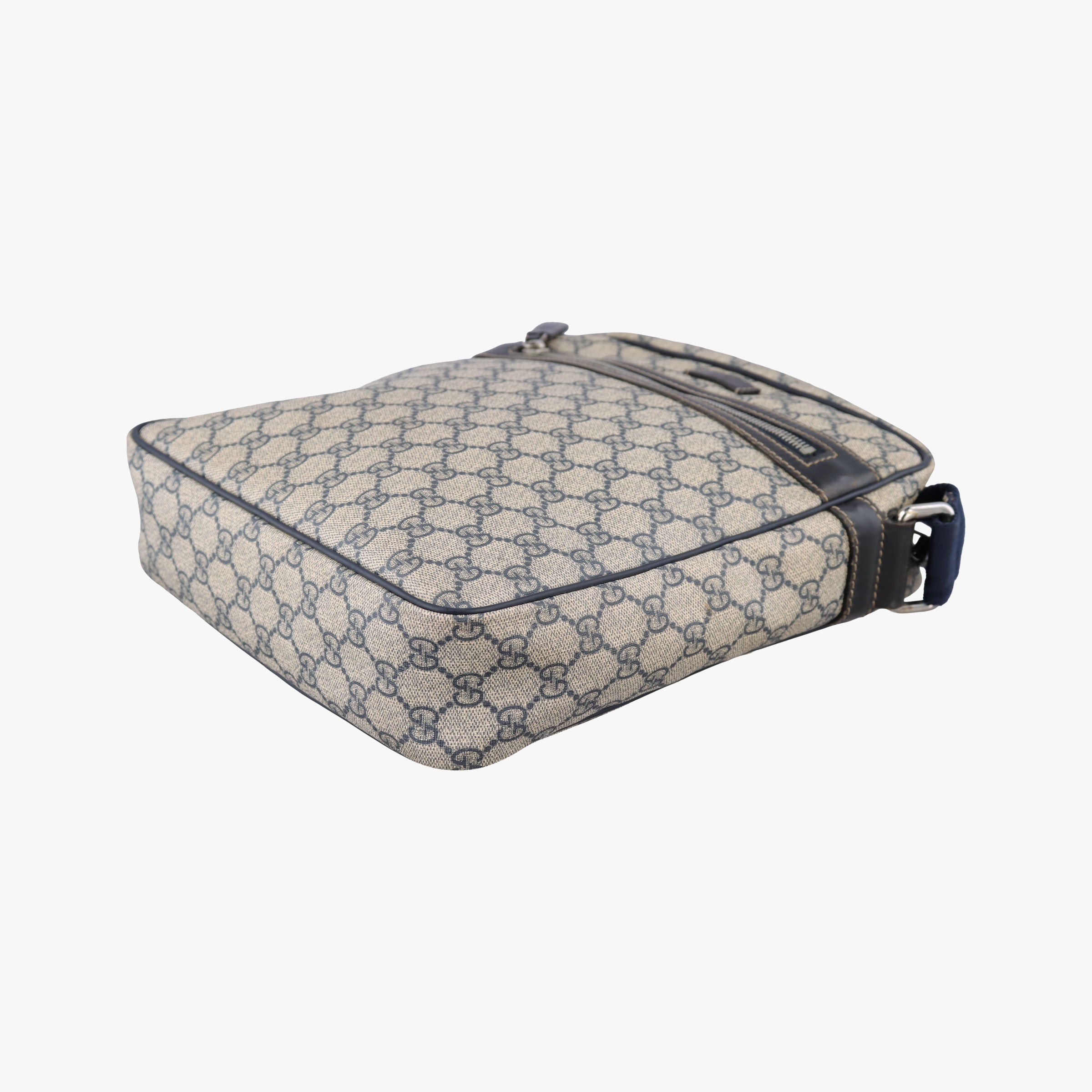 Pre-owned Gucci GG Supreme Messenger Beige × Navy PVC coated canvas×leather 201448 shoulderbag | stylenewstar
