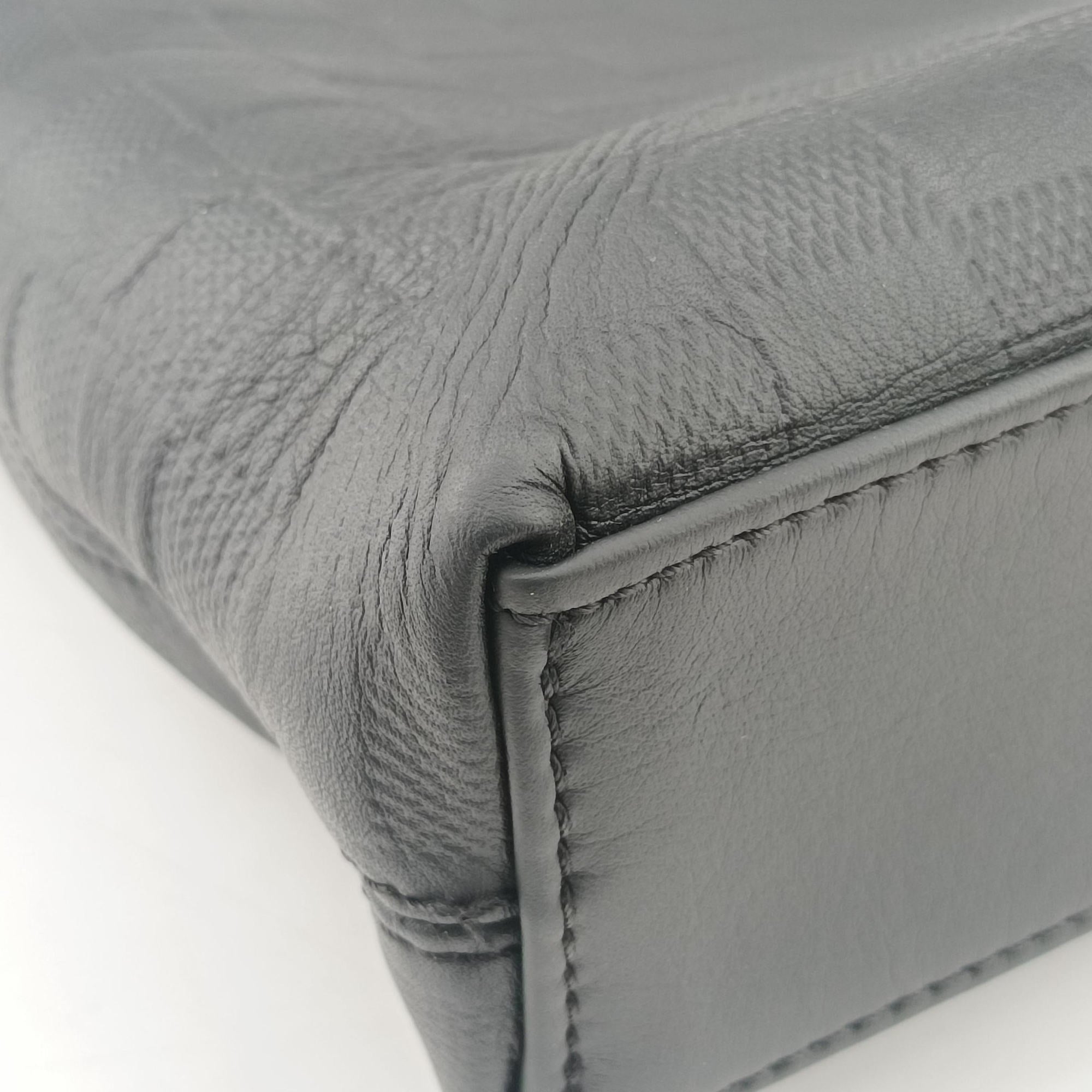 Pre-owned Louis Vuitton Porte Documents Jour Noir Damier Graphite N48224 handbag | stylenewstar