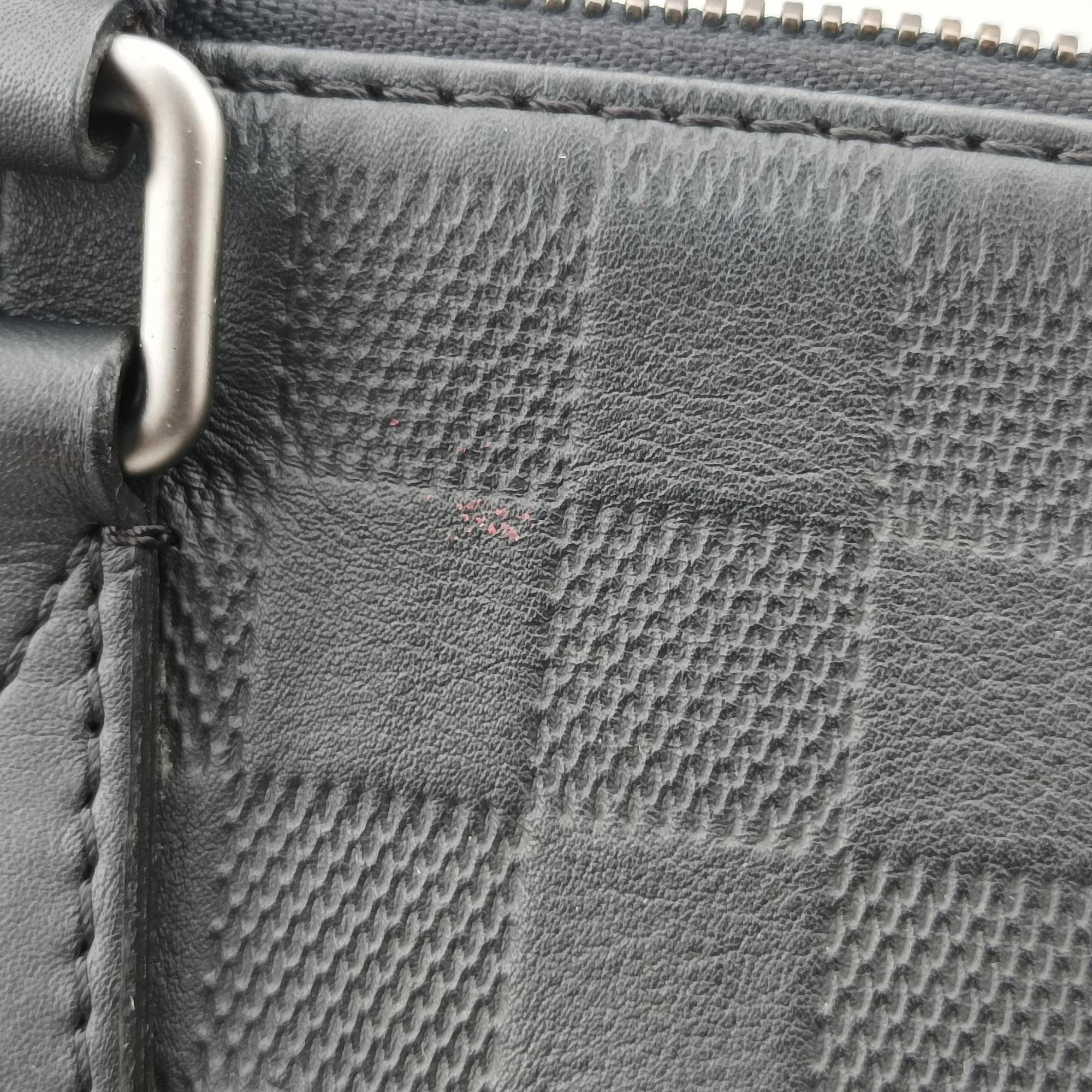 Pre-owned Louis Vuitton Porte Documents Jour Noir Damier Graphite N48224 handbag | stylenewstar