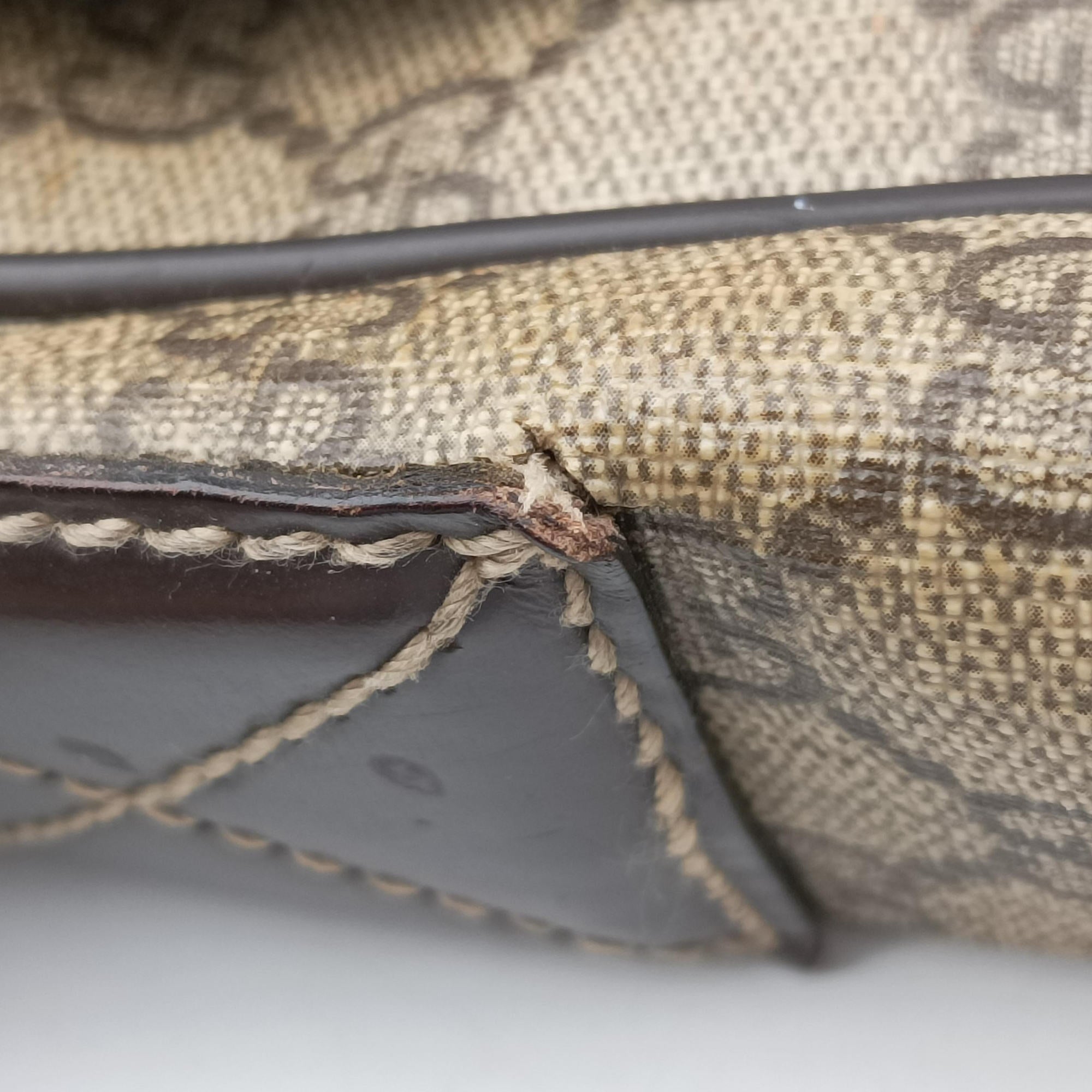 Pre-owned Gucci messenger Beige × brown GG canvas×Leather 222291 shoulderbag | stylenewstar