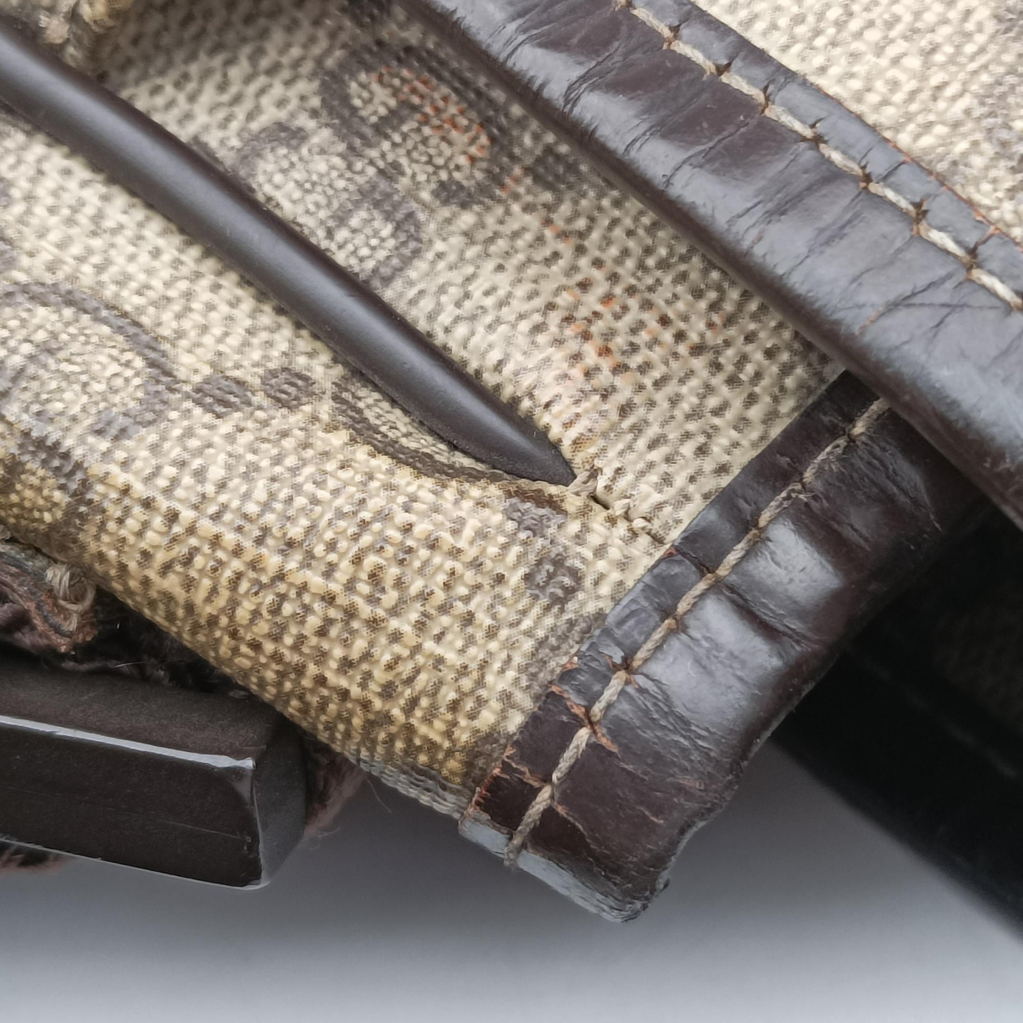 Pre-owned Gucci messenger Beige × brown GG canvas×Leather 222291 shoulderbag | stylenewstar