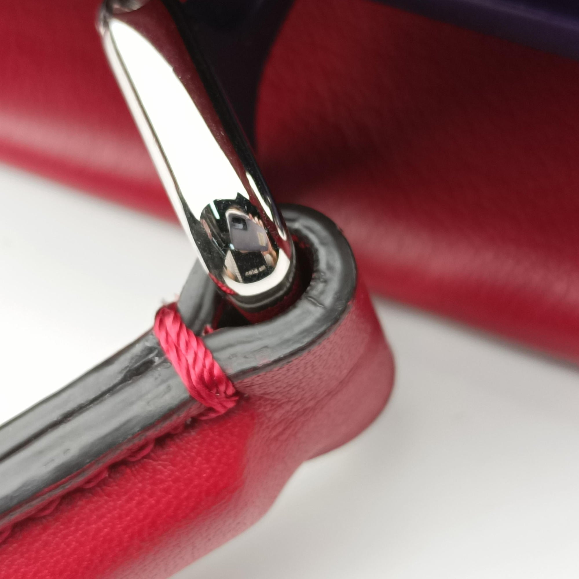 Pre-owned Fendi PEEKABOO MEDIUM Red Leather 8BN290 shoulderbag | stylenewstar
