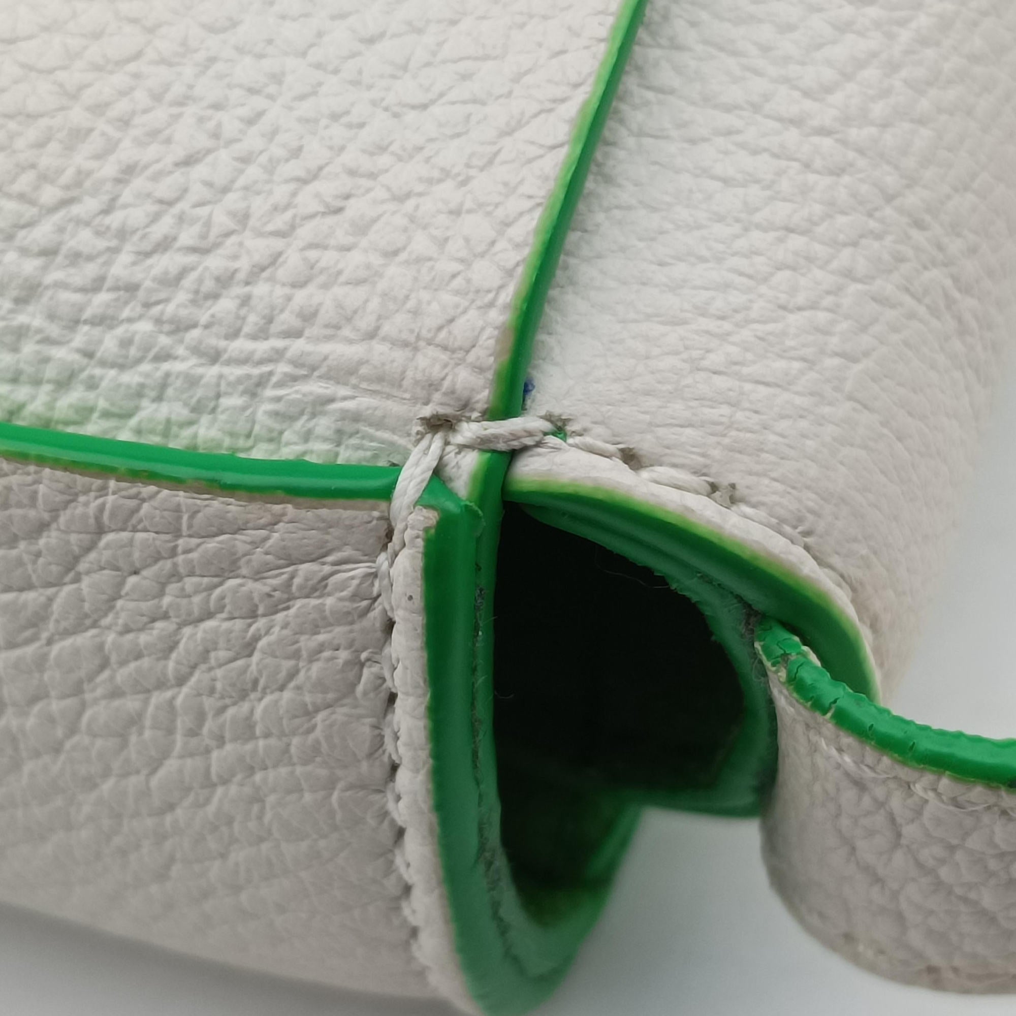 Pre-owned Bottega Veneta candy cassette White×green Leather  shoulderbag | stylenewstar