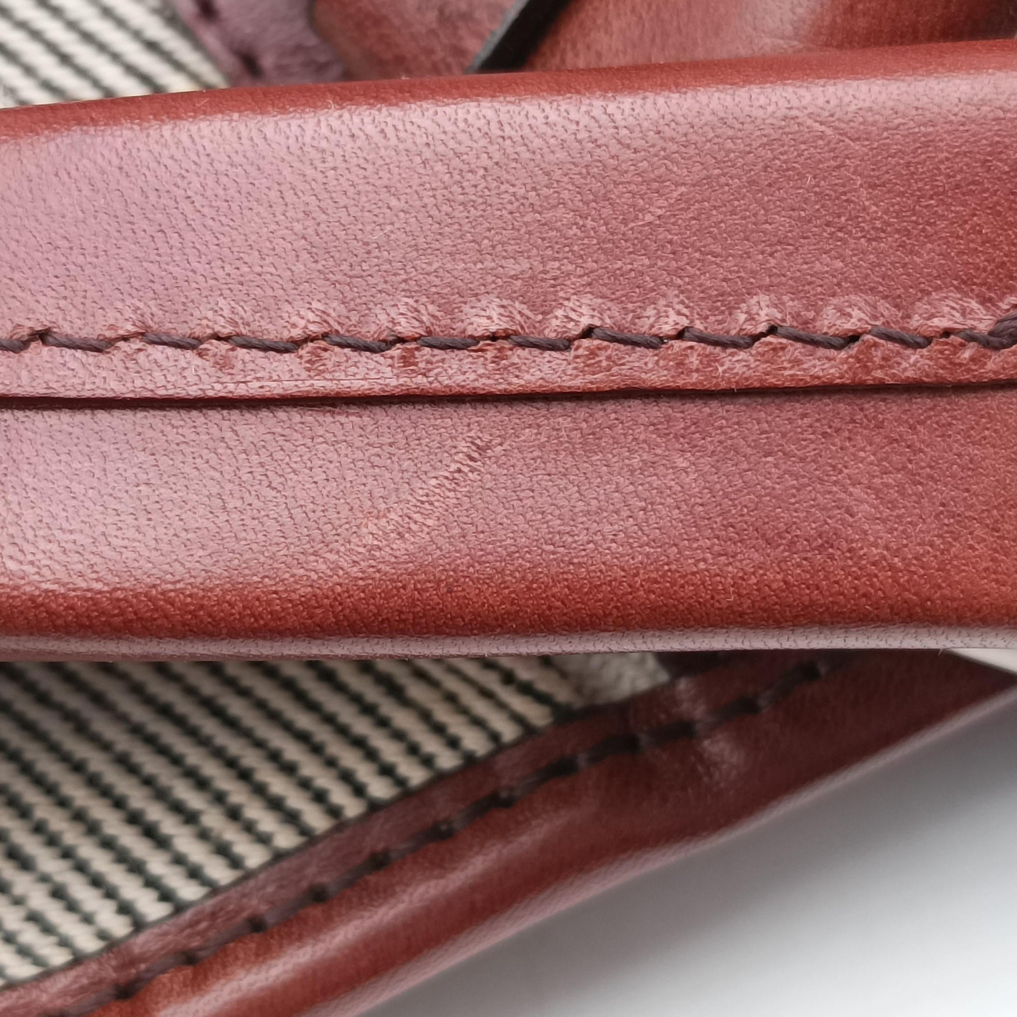 Secondhand Burberry Beat Check Brown × Beige × Black Canvas × Leather  shoulderbag | stylenewstar