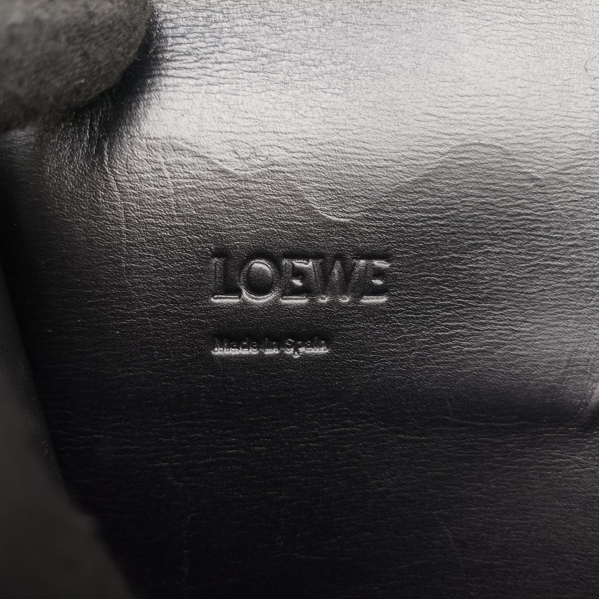 Pre-owned Loewe Barcelona Black Leather  shoulderbag | stylenewstar