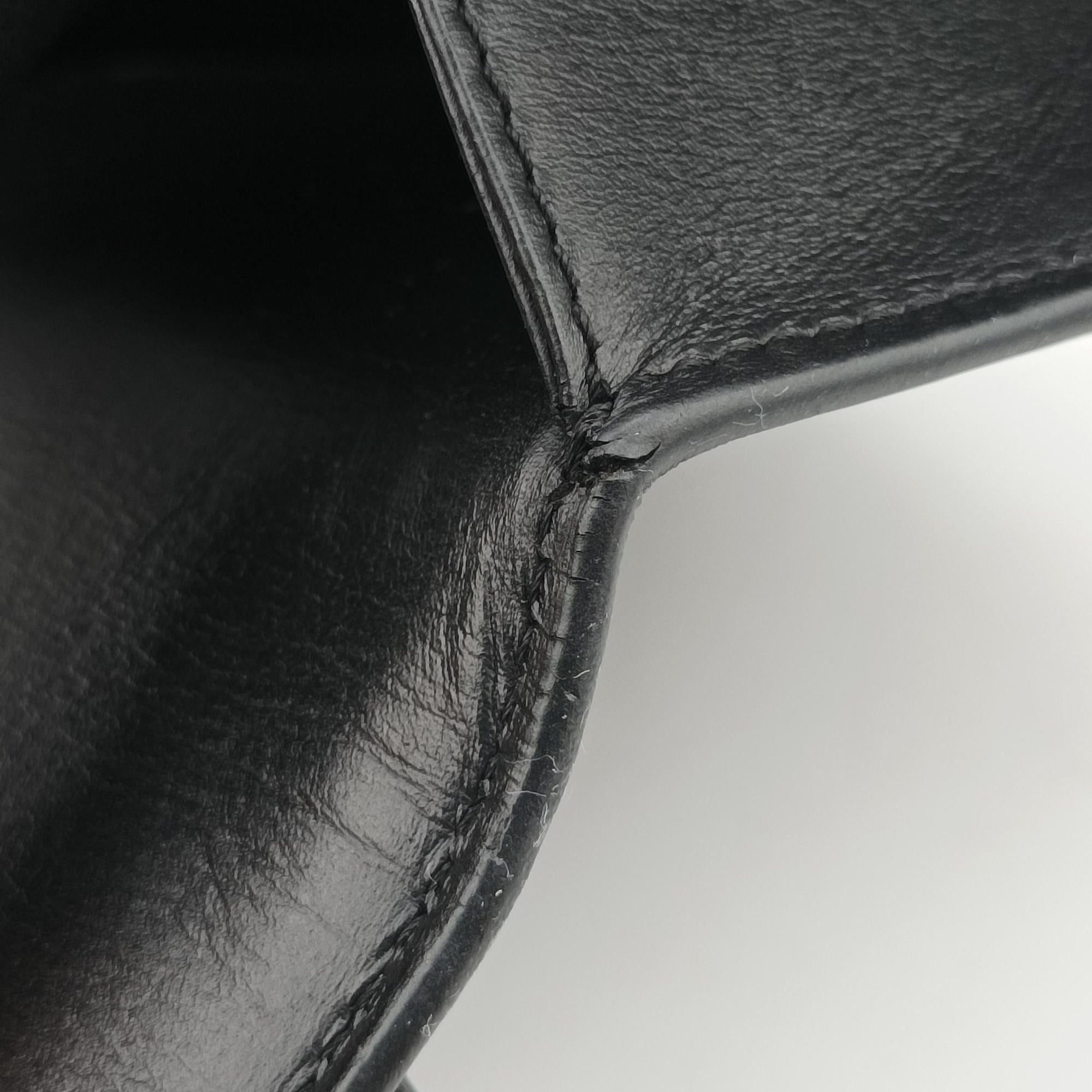 Pre-owned Loewe Barcelona Black Leather  shoulderbag | stylenewstar