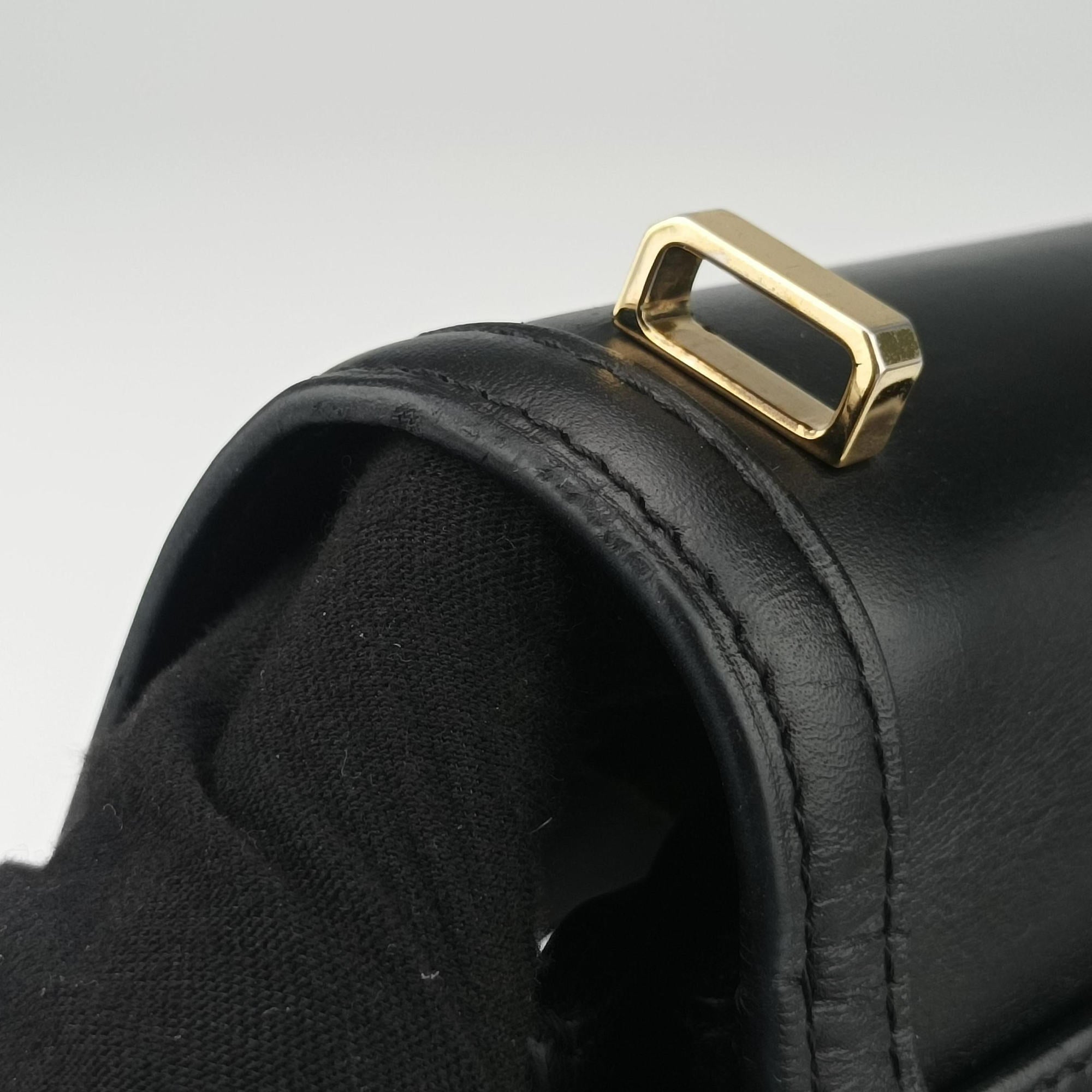 Pre-owned Loewe Barcelona Black Leather  shoulderbag | stylenewstar