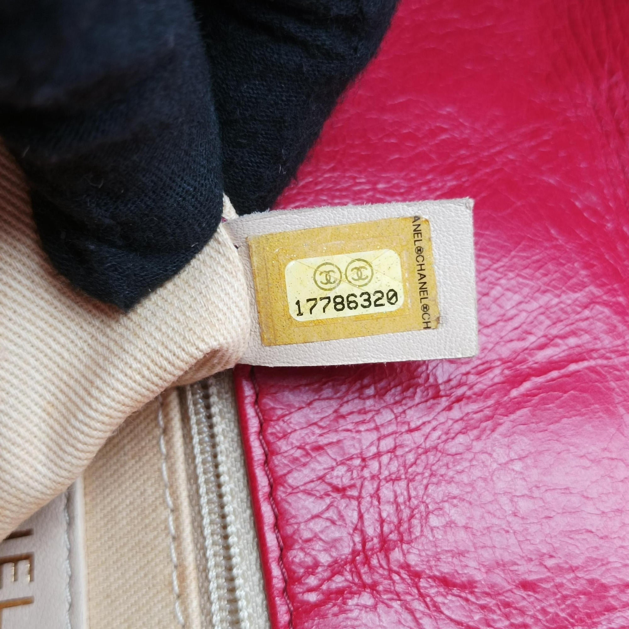 Pre-owned Chanel BOY CHANEL Red lambskin A67087 shoulderbag | stylenewstar