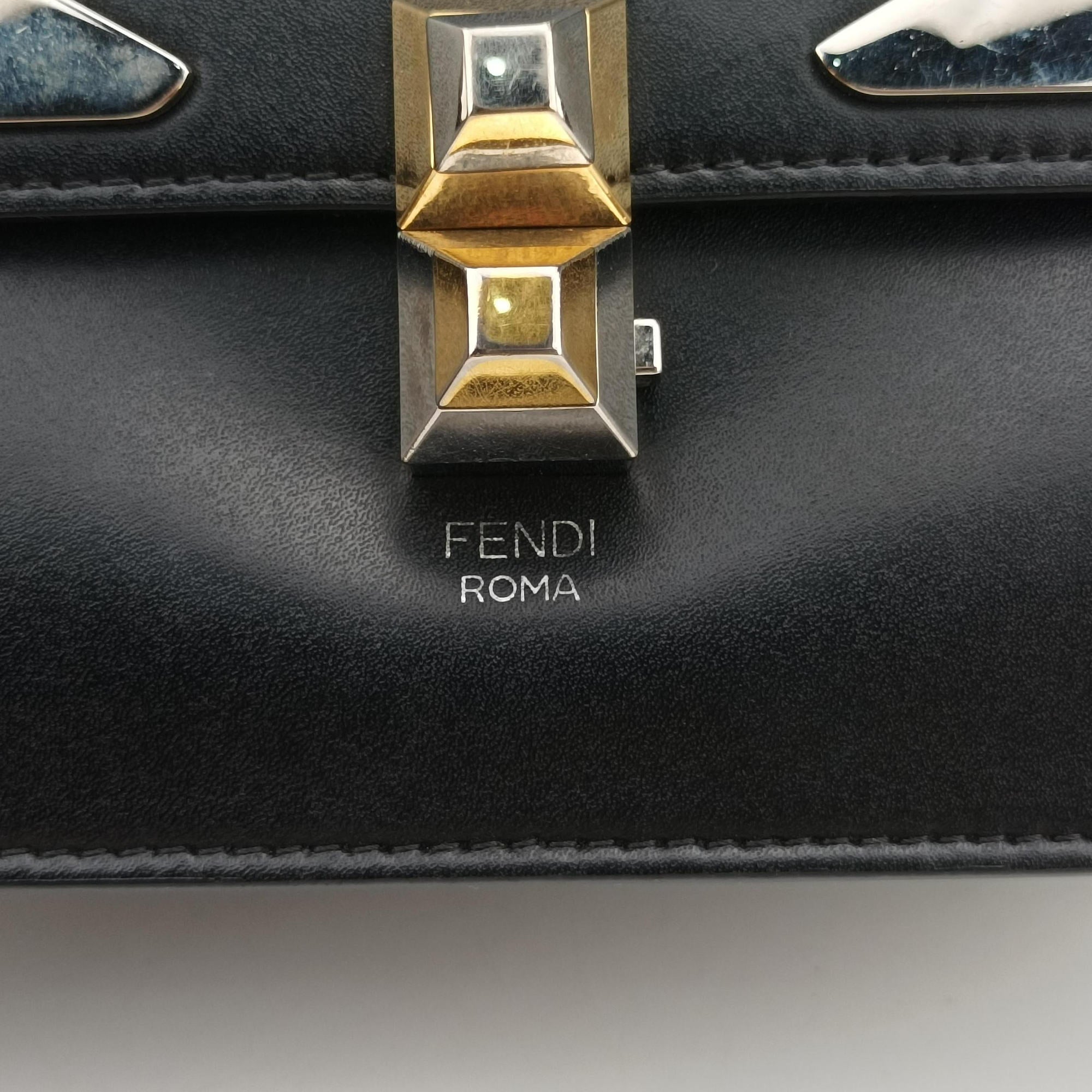 Pre-owned Fendi Monster Kan I Black Leather 8BT203 shoulderbag | stylenewstar