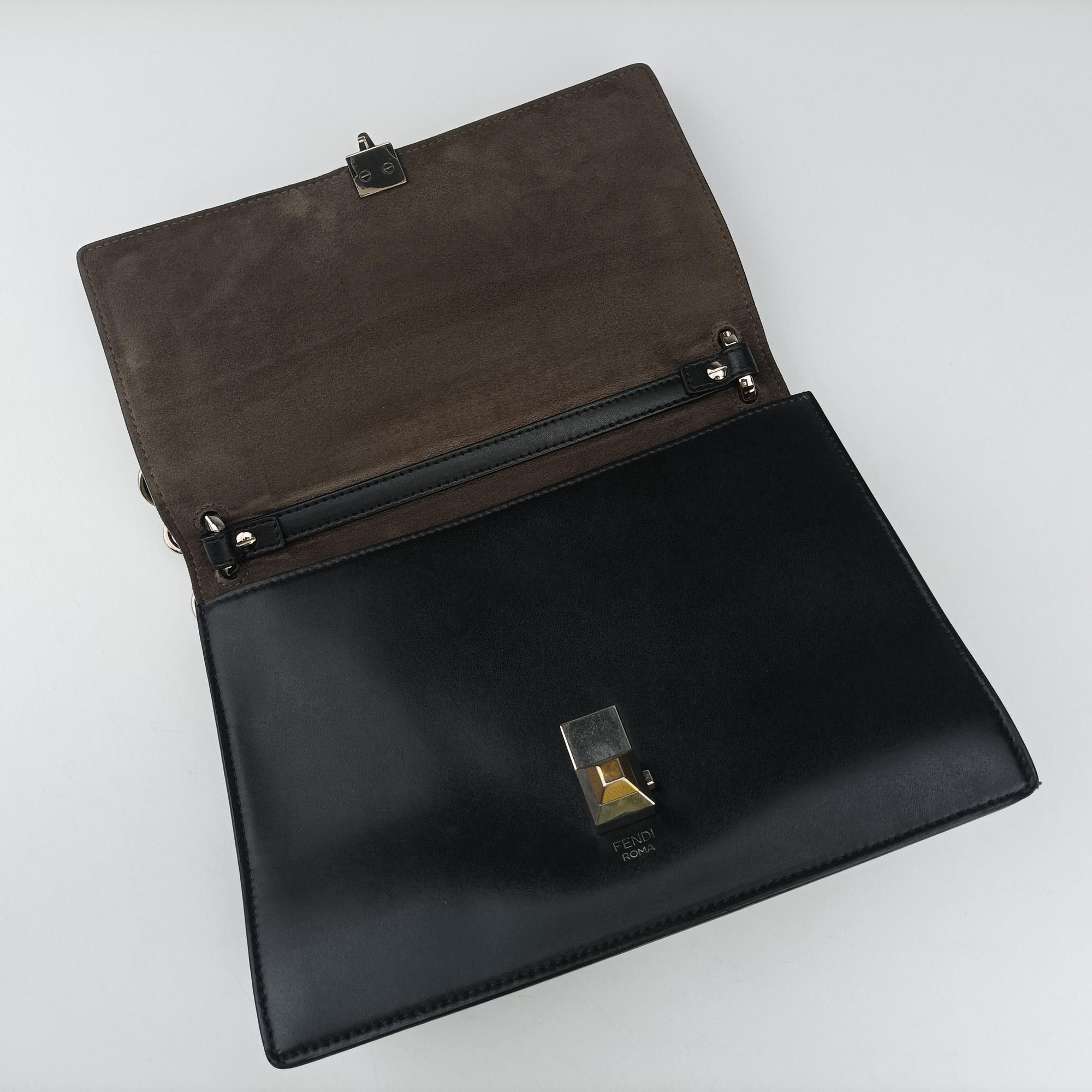 Pre-owned Fendi Monster Kan I Black Leather 8BT203 shoulderbag | stylenewstar