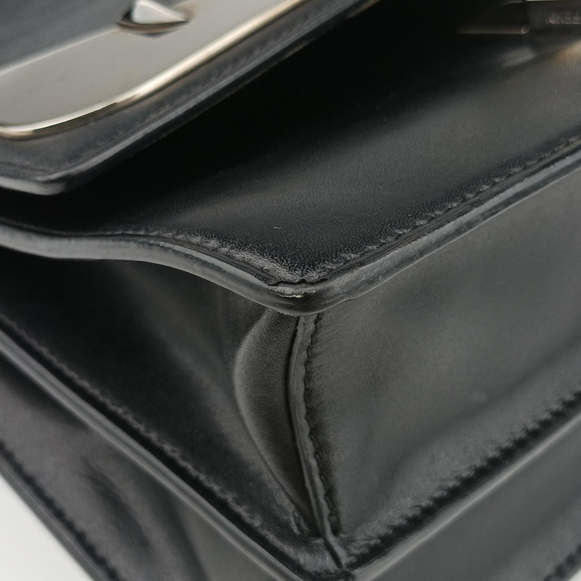 Pre-owned Fendi Monster Kan I Black Leather 8BT203 shoulderbag | stylenewstar