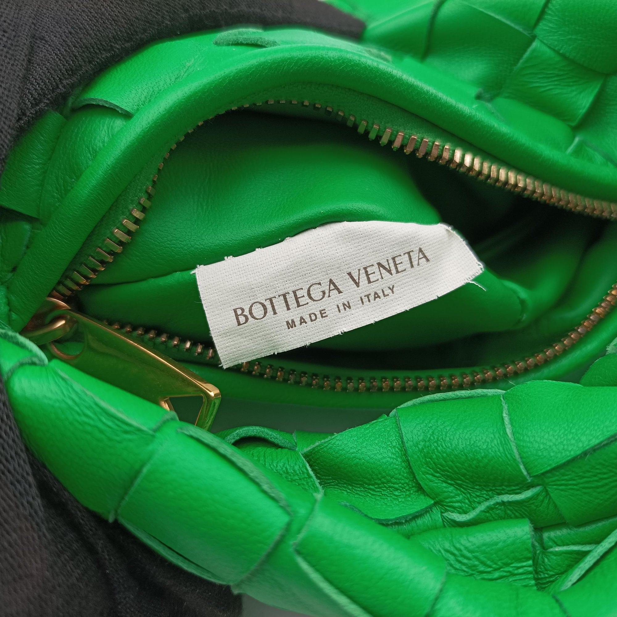 Secondhand Bottega Veneta The Jodie Green lambskin  handbag | stylenewstar