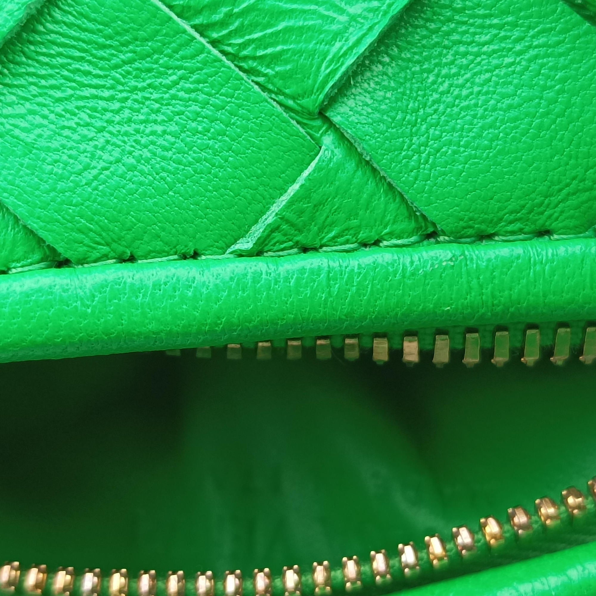 Secondhand Bottega Veneta The Jodie Green lambskin  handbag | stylenewstar