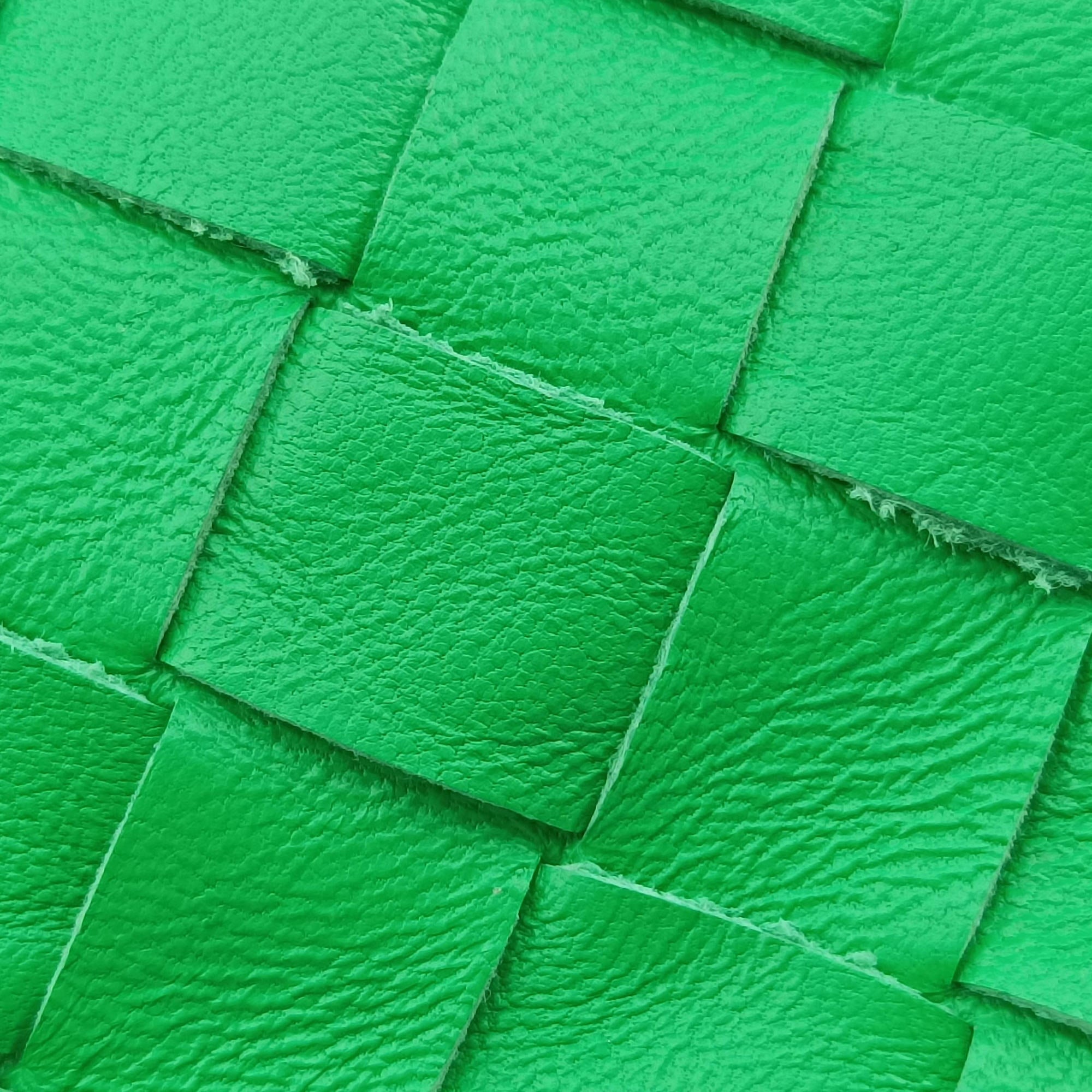 Secondhand Bottega Veneta The Jodie Green lambskin  handbag | stylenewstar