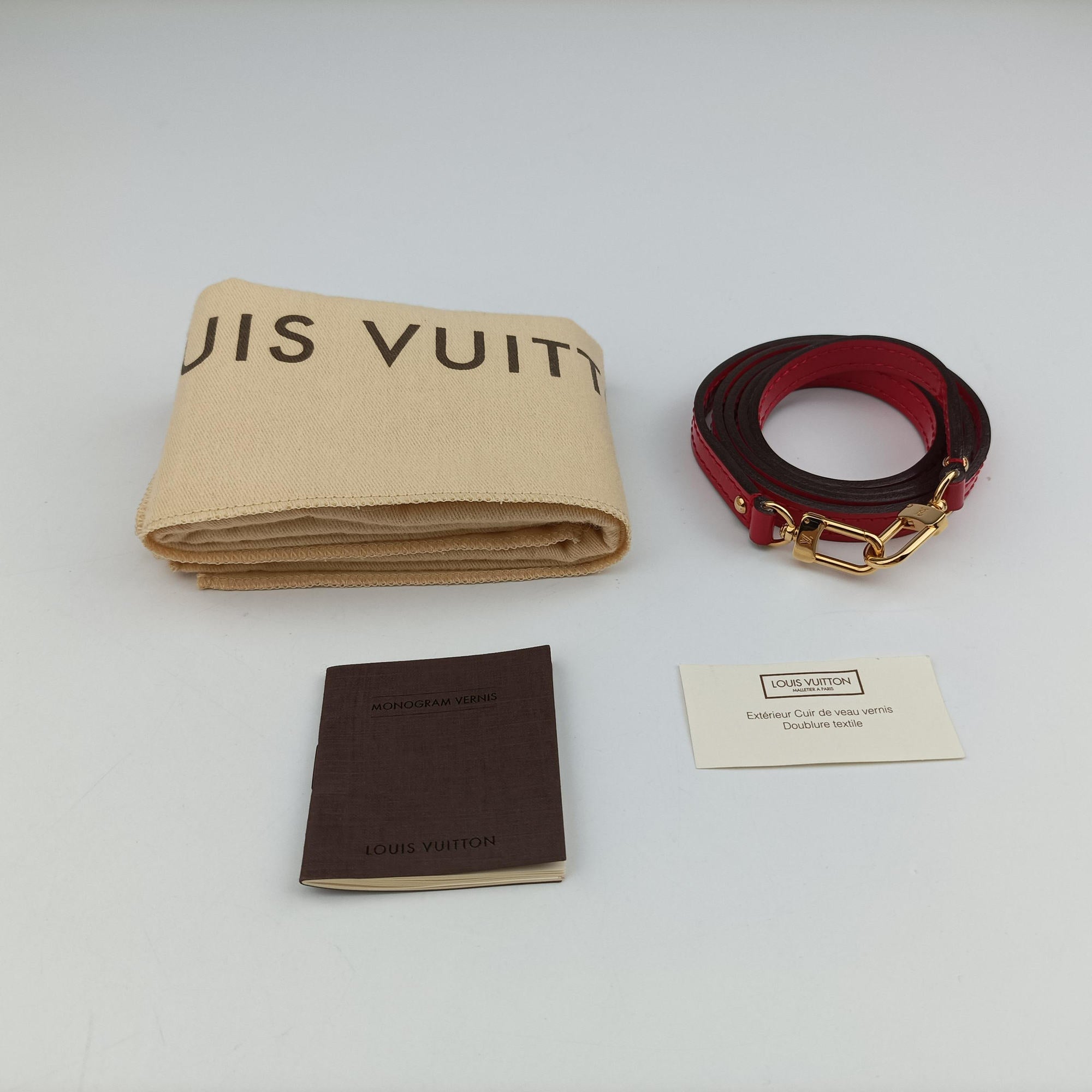 Vintage Louis Vuitton Alma BB CERISE Vernis M90174 shoulderbag | stylenewstar