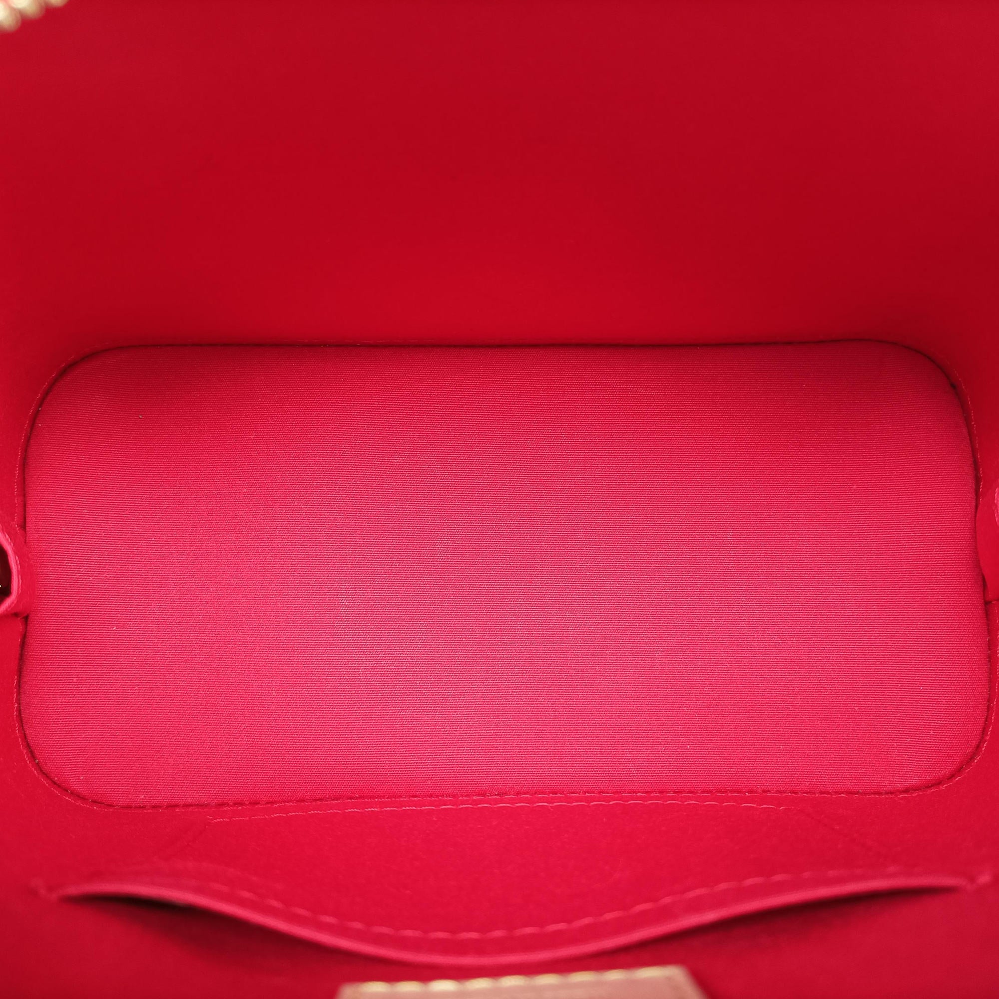 Vintage Louis Vuitton Alma BB CERISE Vernis M90174 shoulderbag | stylenewstar
