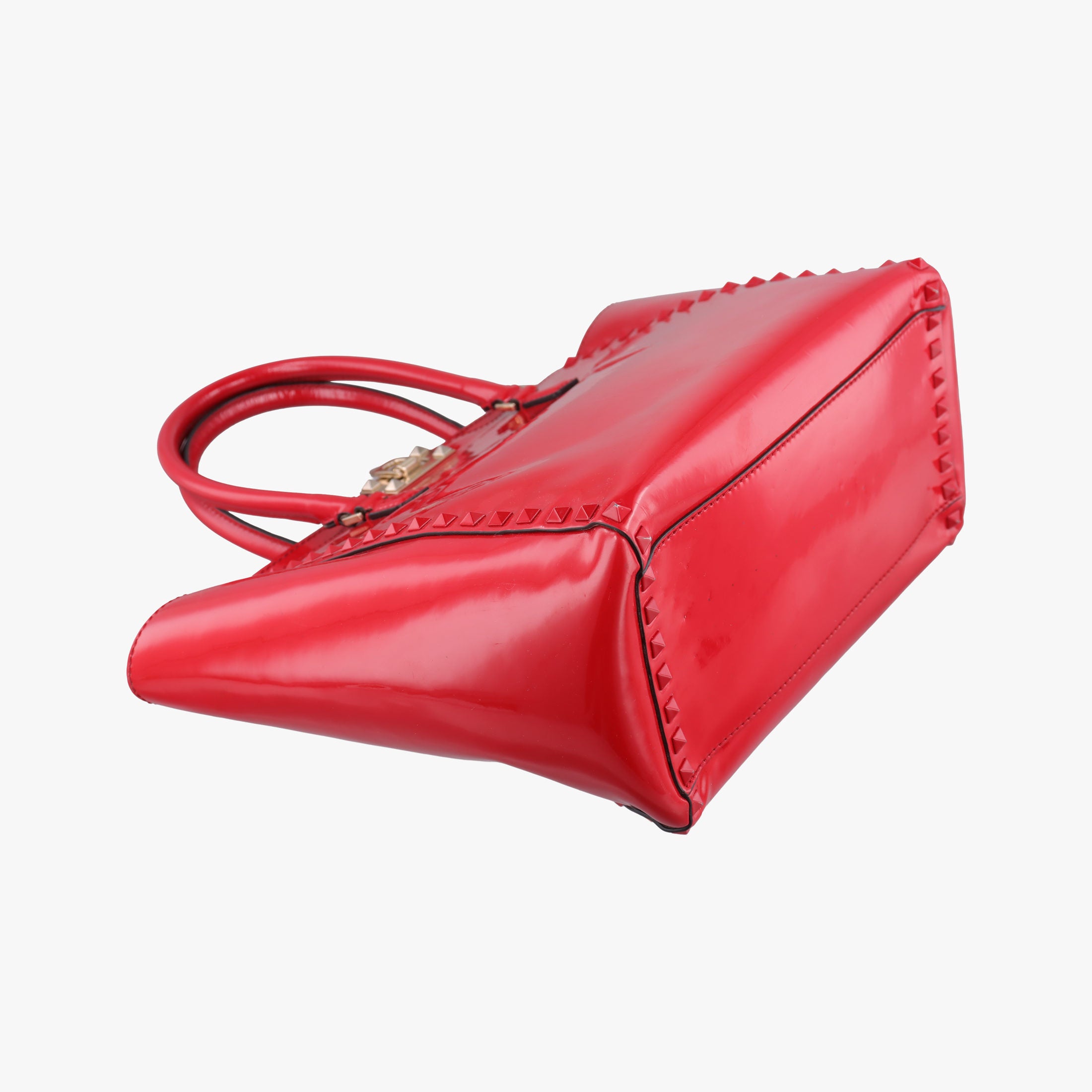 Pre-owned Valentino Rockstud Red Patent Leather  shoulderbag | stylenewstar
