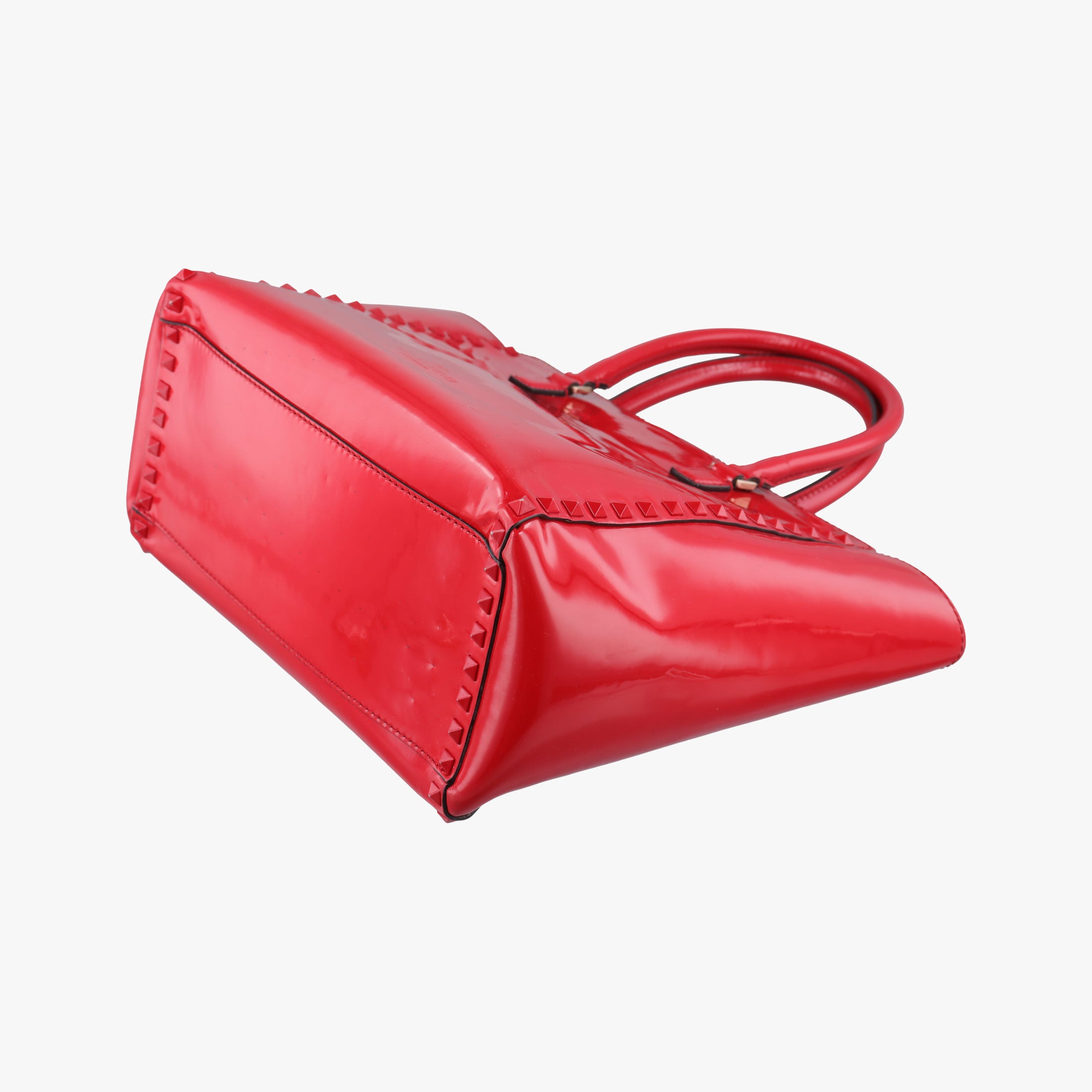 Pre-owned Valentino Rockstud Red Patent Leather  shoulderbag | stylenewstar
