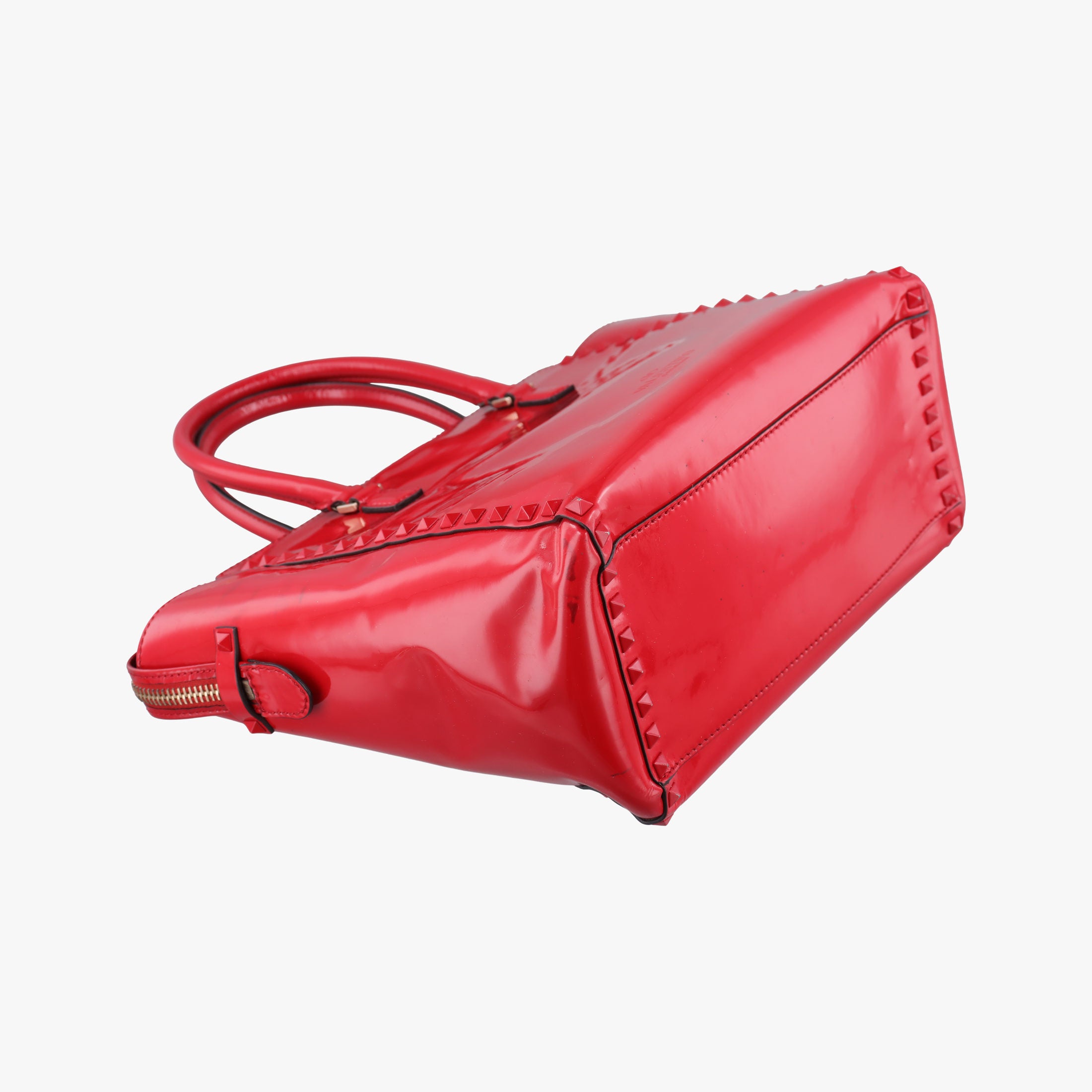 Pre-owned Valentino Rockstud Red Patent Leather  shoulderbag | stylenewstar