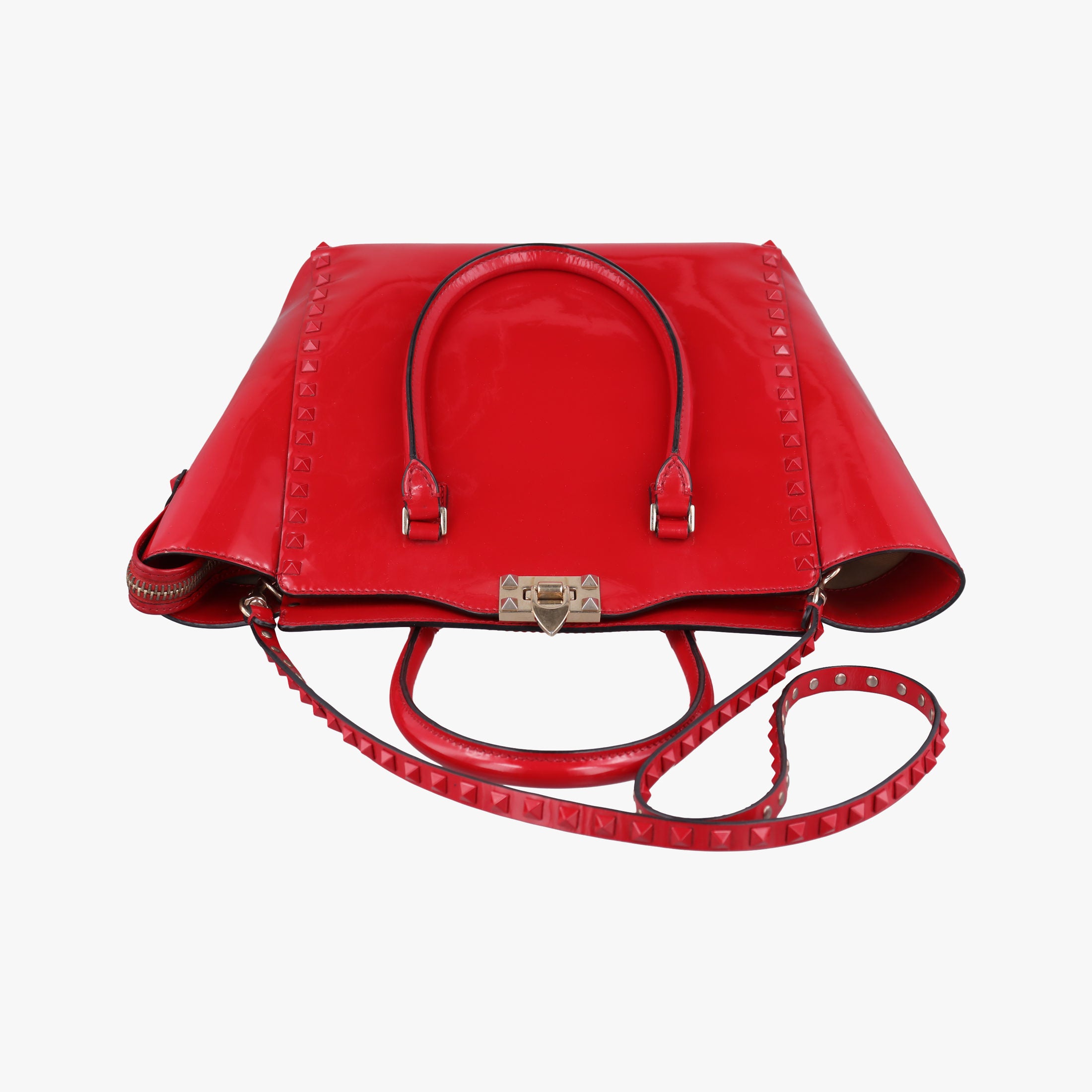 Pre-owned Valentino Rockstud Red Patent Leather  shoulderbag | stylenewstar
