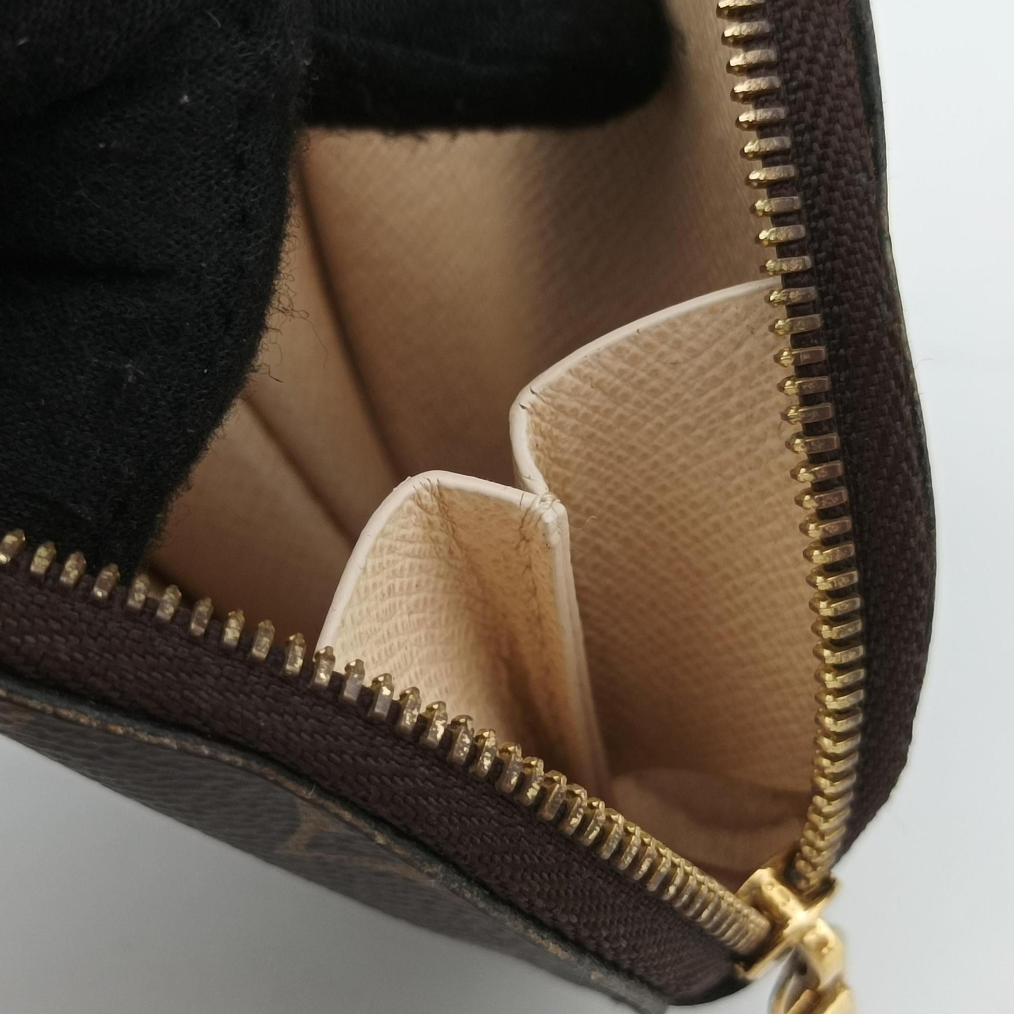 Pre-owned Louis Vuitton Multi Pochette Accessoir brown×khaki Monogram Canvas M44813 shoulderbag | stylenewstar
