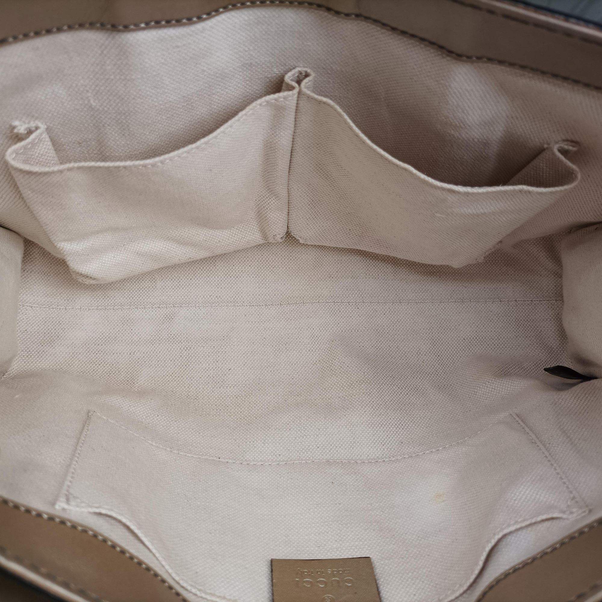 Pre-owned Gucci Emily Golden Leather 295402 shoulderbag | stylenewstar