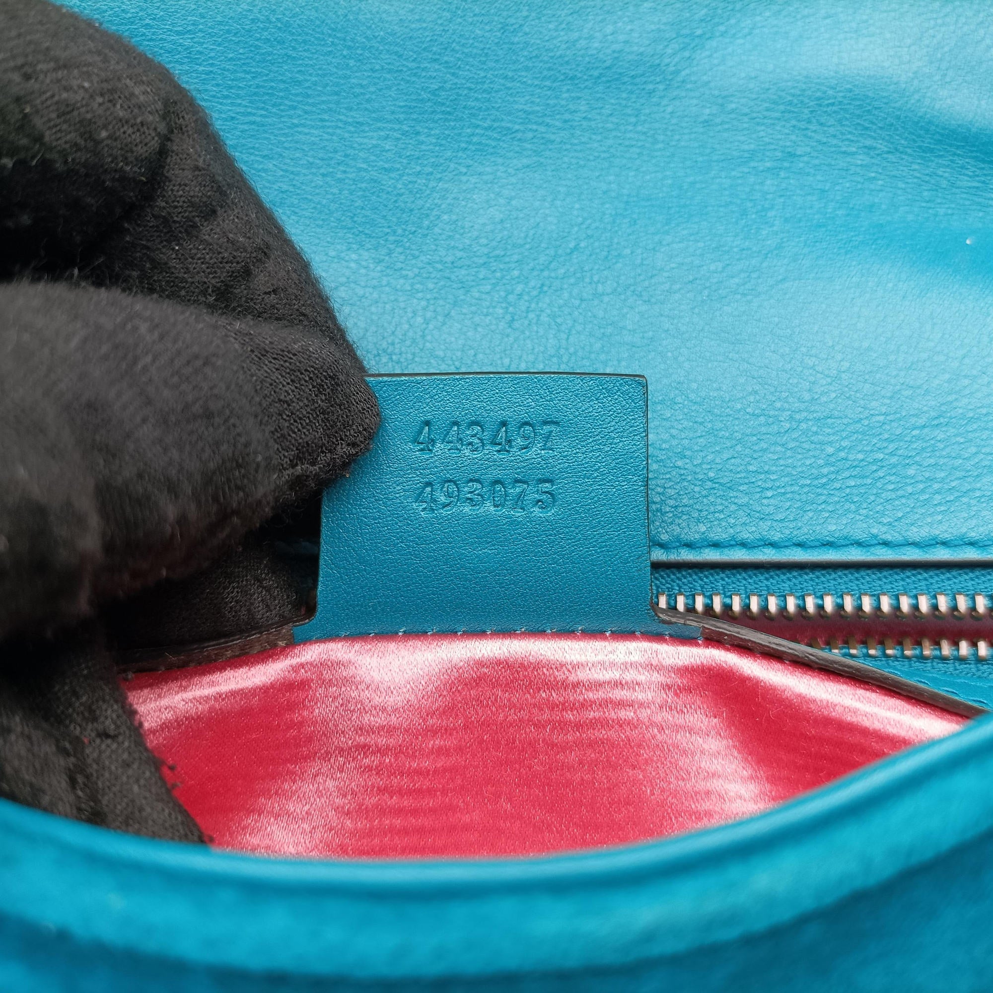 Pre-owned Gucci GG Marmont Blue velour 443497 shoulderbag | stylenewstar