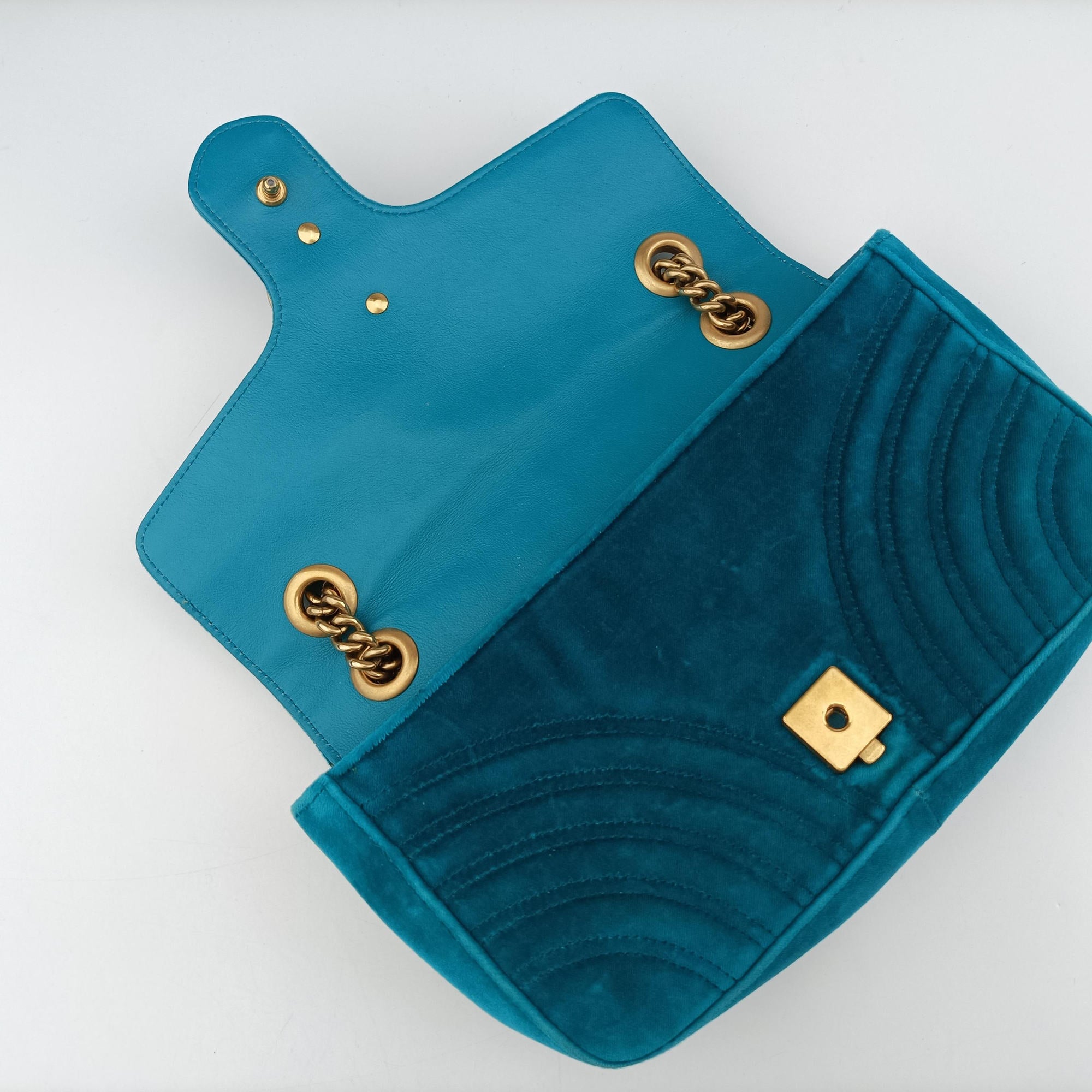 Pre-owned Gucci GG Marmont Blue velour 443497 shoulderbag | stylenewstar