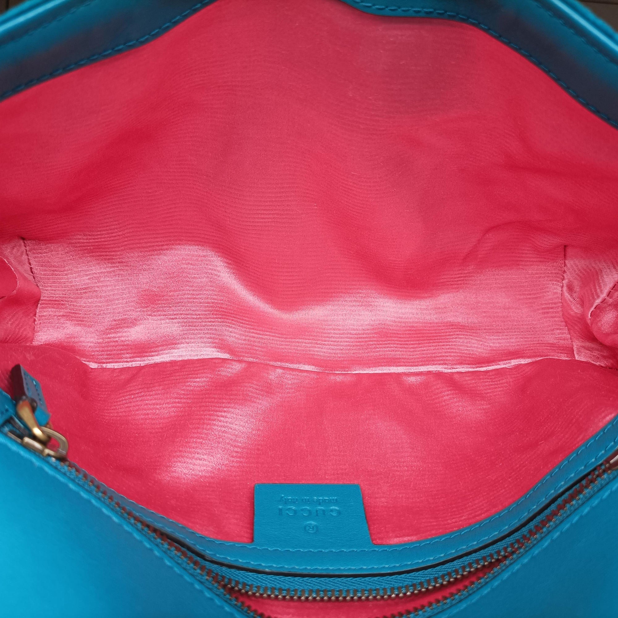 Pre-owned Gucci GG Marmont Blue velour 443497 shoulderbag | stylenewstar
