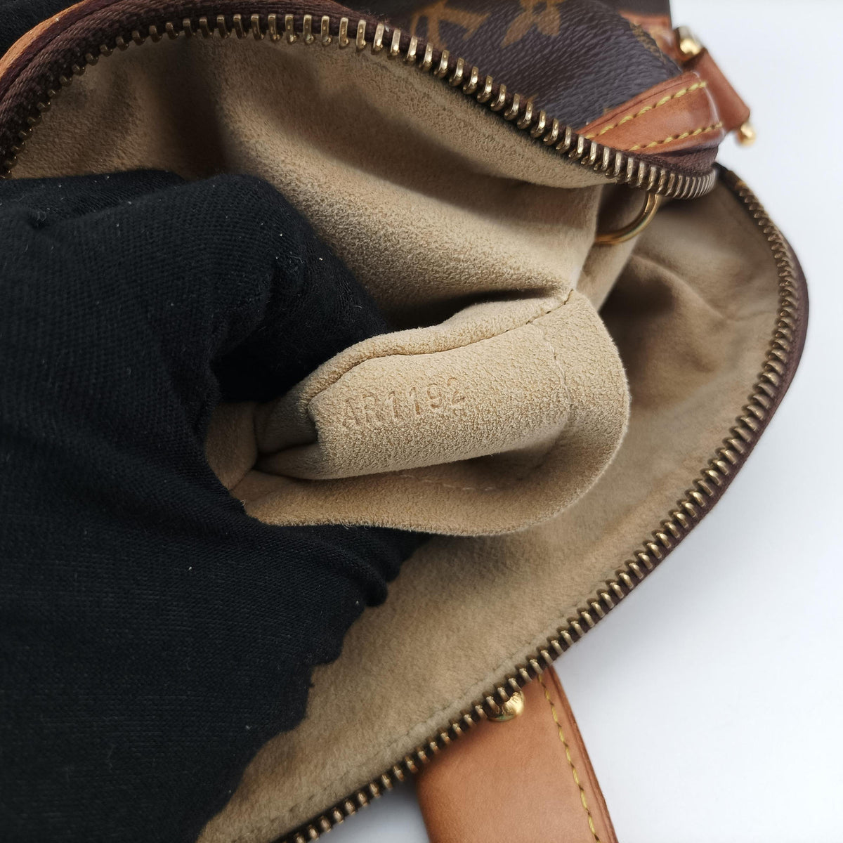Secondhand Louis Vuitton RETIRO PM Brown Monogram Canvas M40325 shoulderbag | stylenewstar