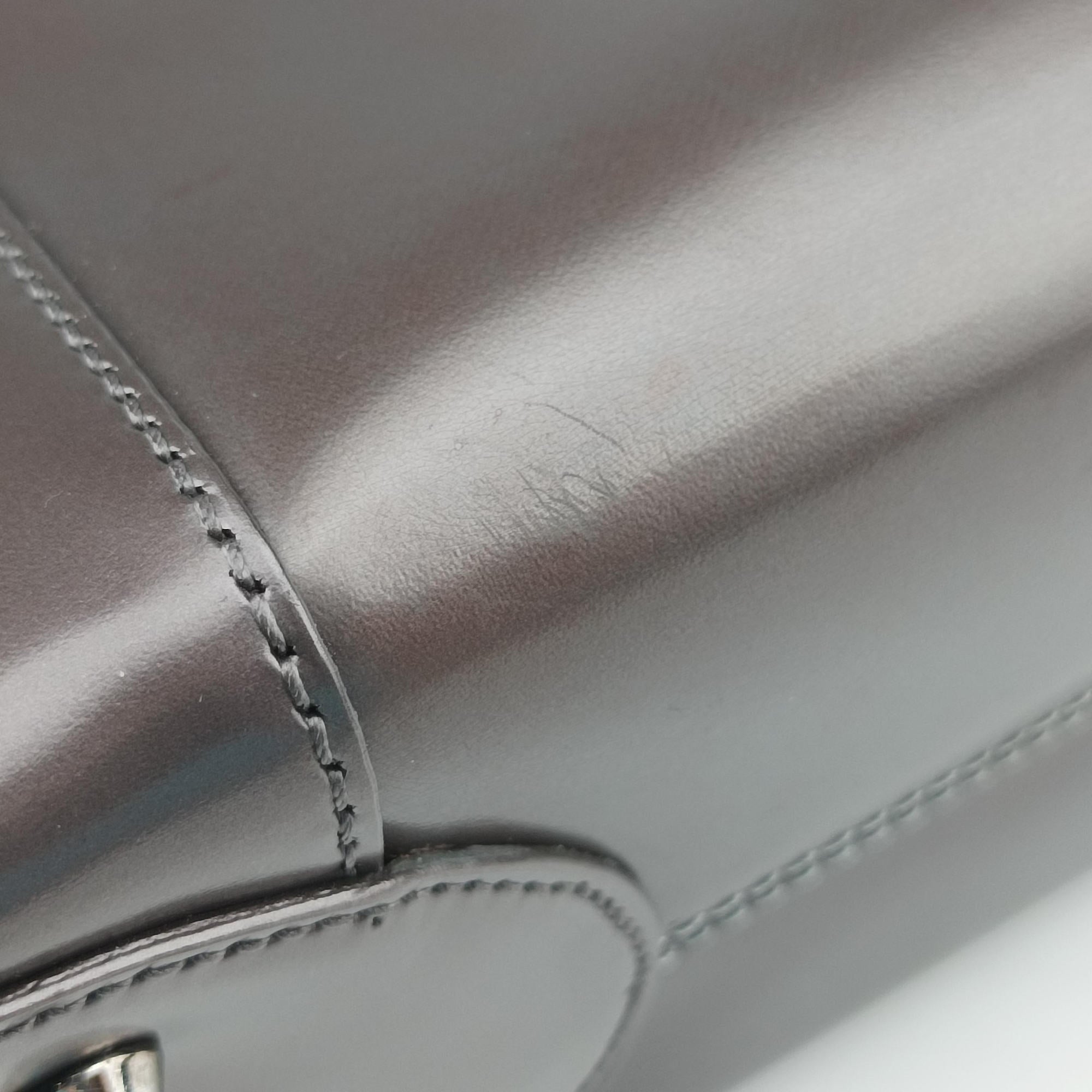 Pre-owned Christian Dior Malice Grey Enamel  handbag | stylenewstar